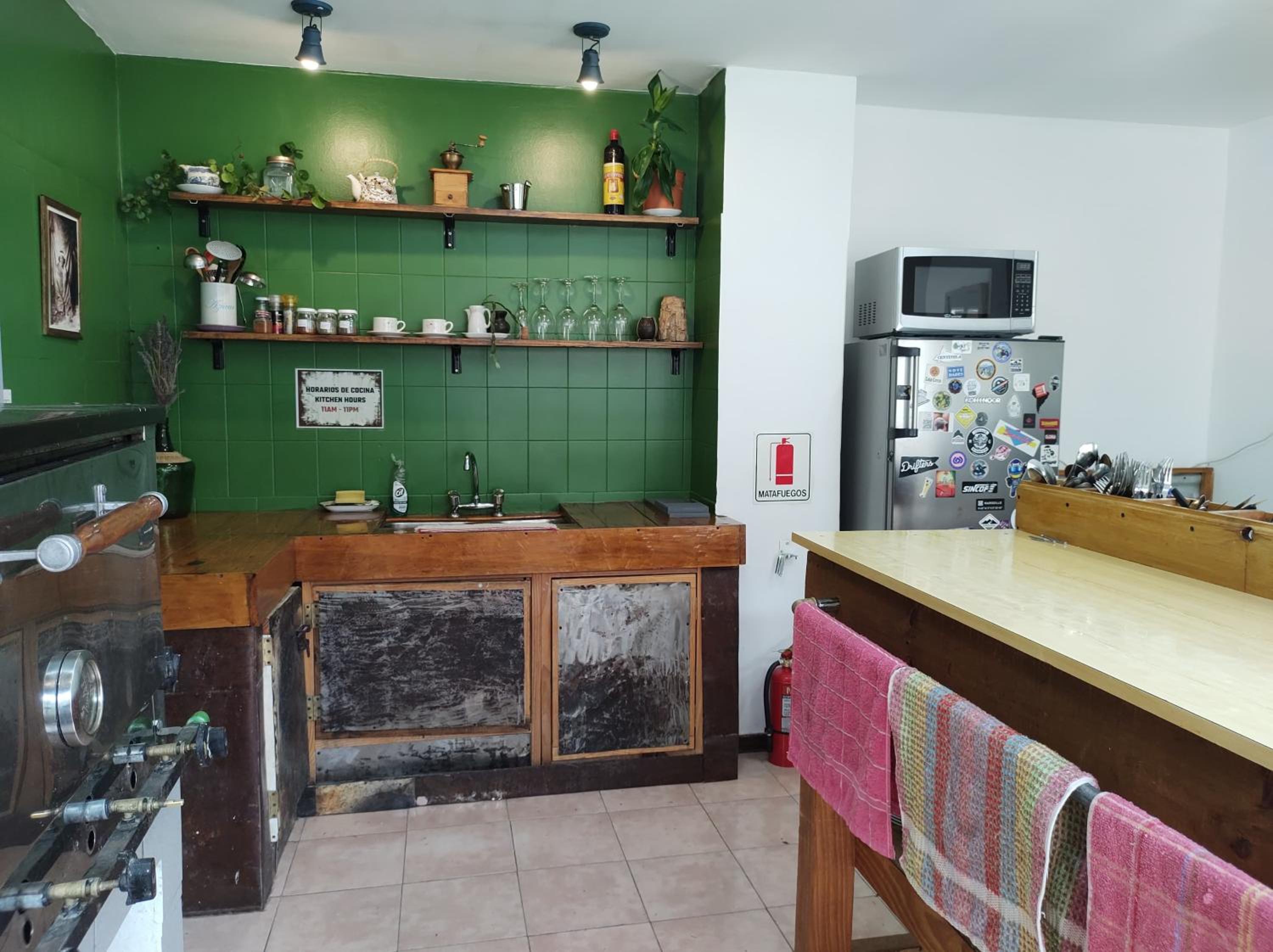 Hostel Yatel
