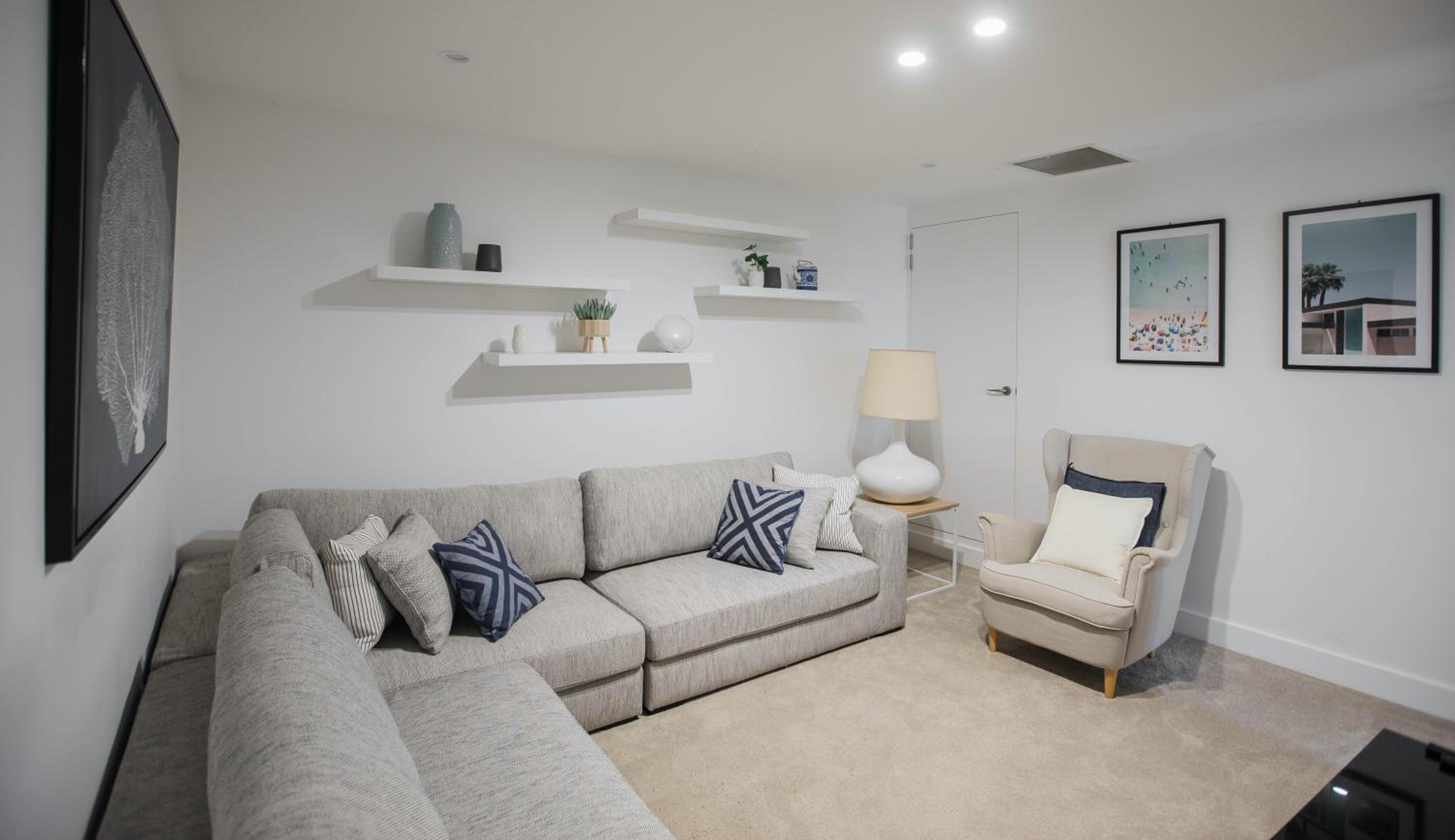 Unit 118 Luxury Beachfront Penthouse - Cotton Beach