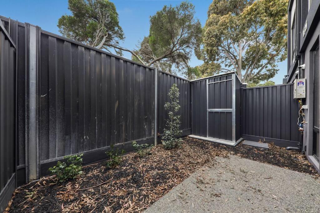 Ned-2B2B-Effortless Bayside Living-Brighton East