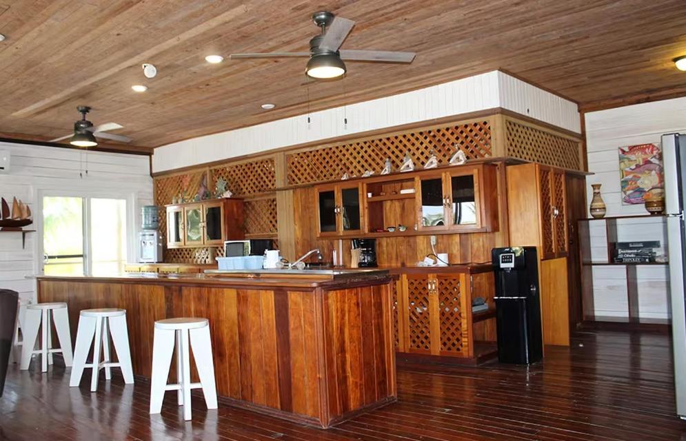 Ashton Court Belize
