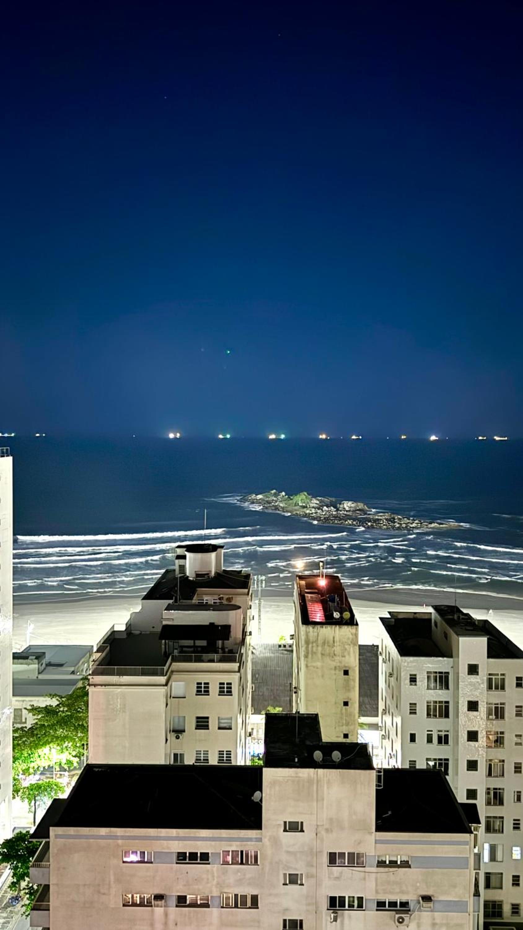 Pitangueiras Golden Beach 209 - com piscina aquecida