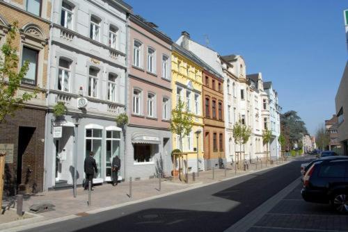 Balthasar Neumann Speiserei & Gästehaus - Zentrum Brühl -E-Ladestation, nähe Phantasialand