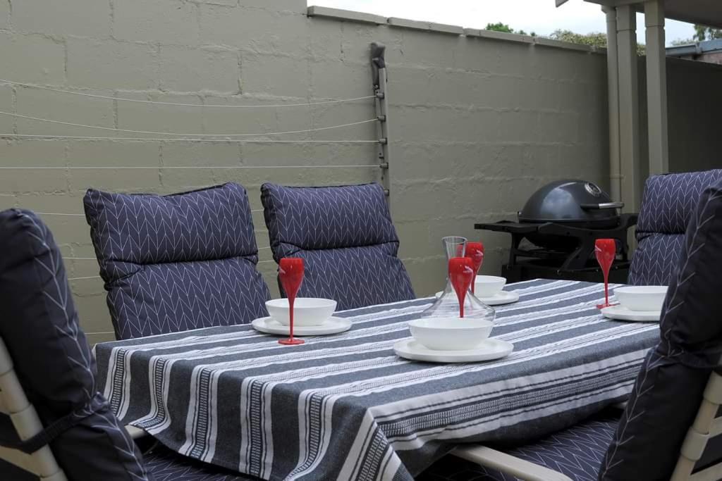 Newtown vibes with pool & parking