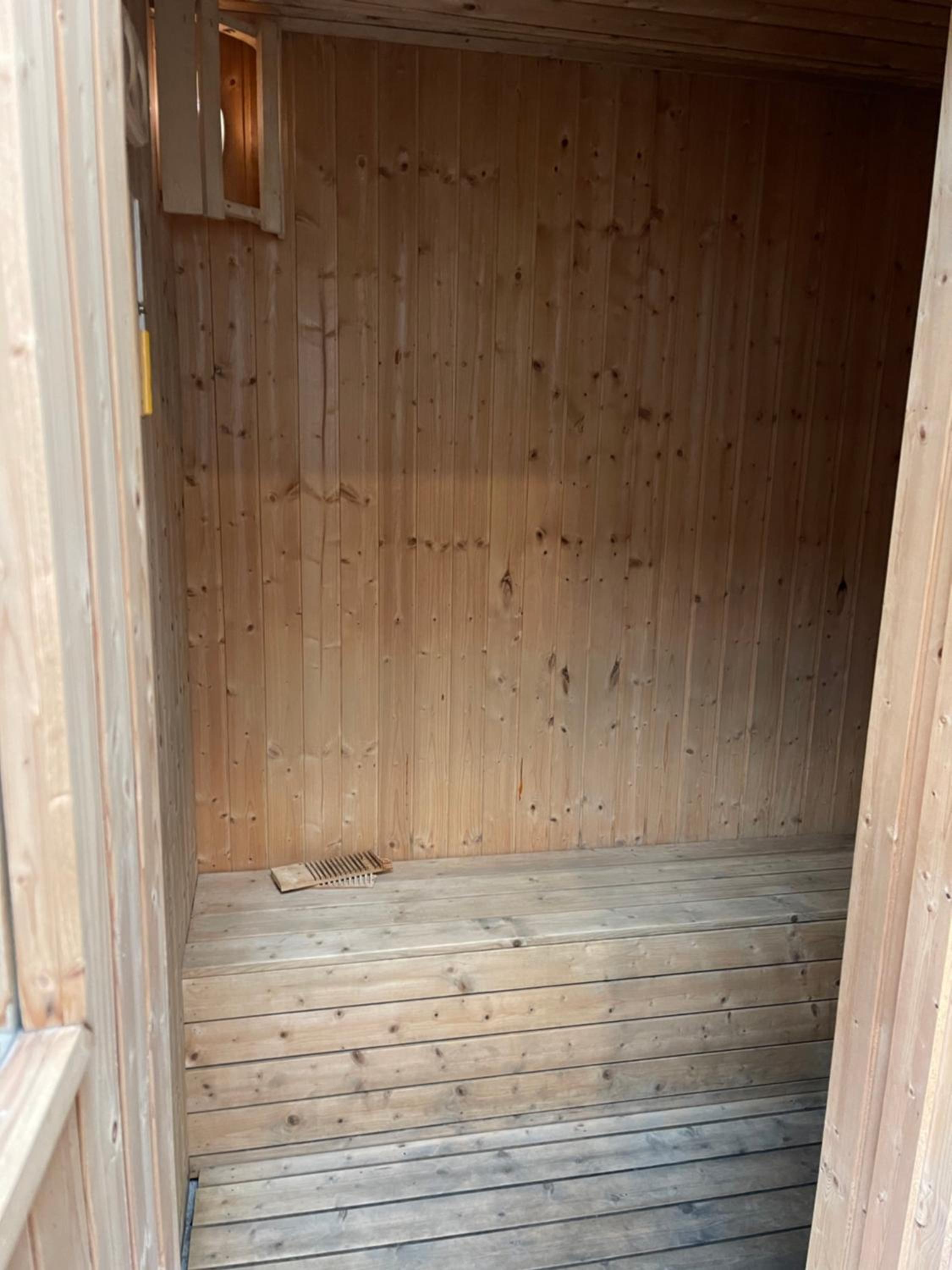 V Residence Suites-3A