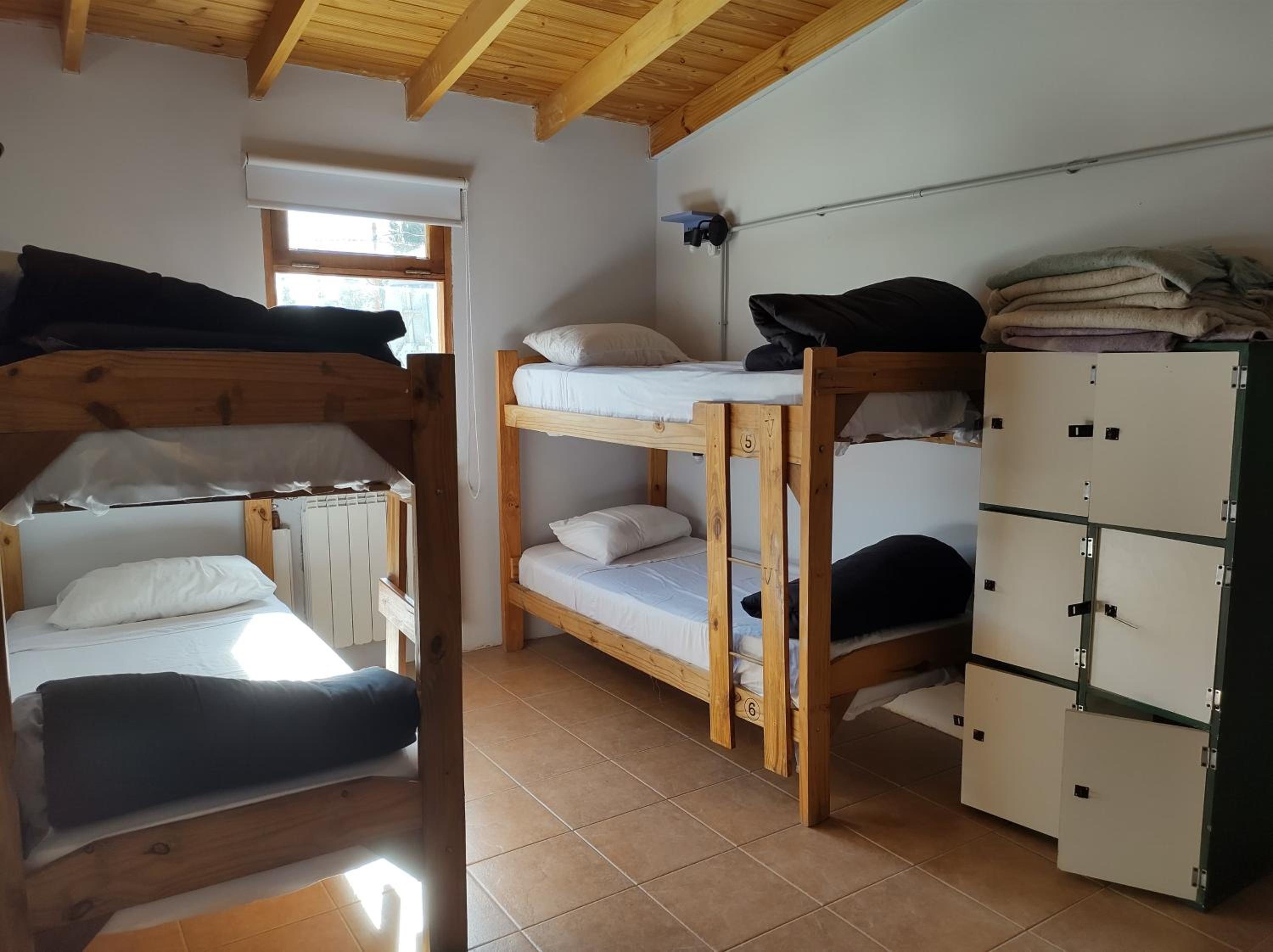 Hostel Yatel
