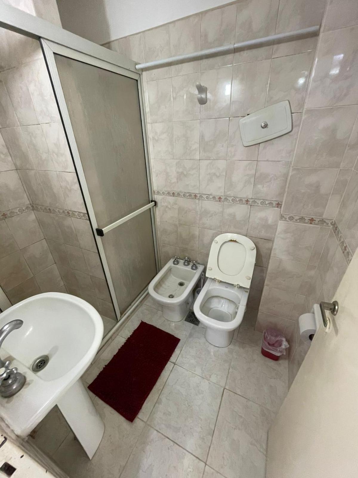 Monoambiente con balcón zona Güemes!