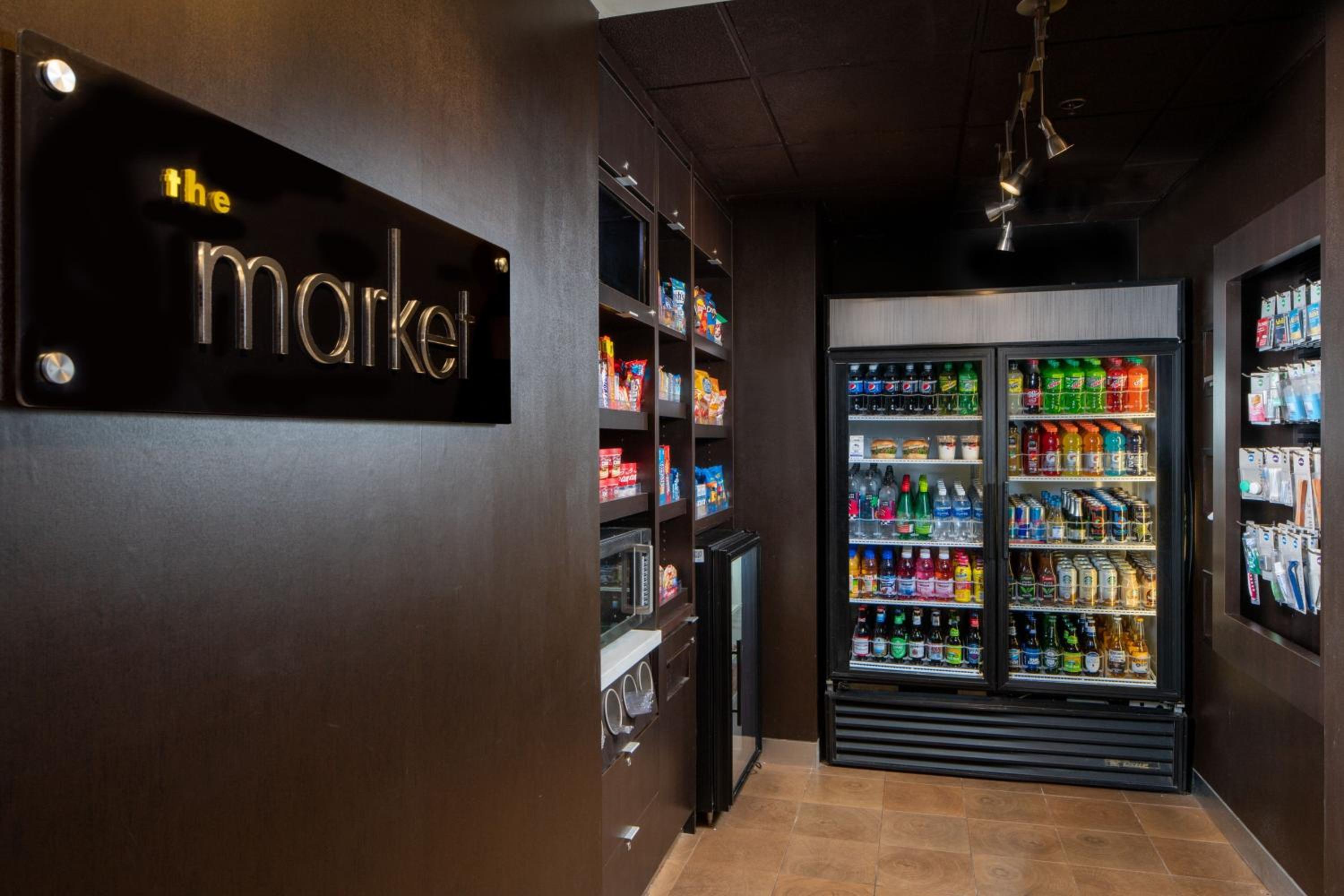 Courtyard by Marriott Nashville Airport - Property Image 14