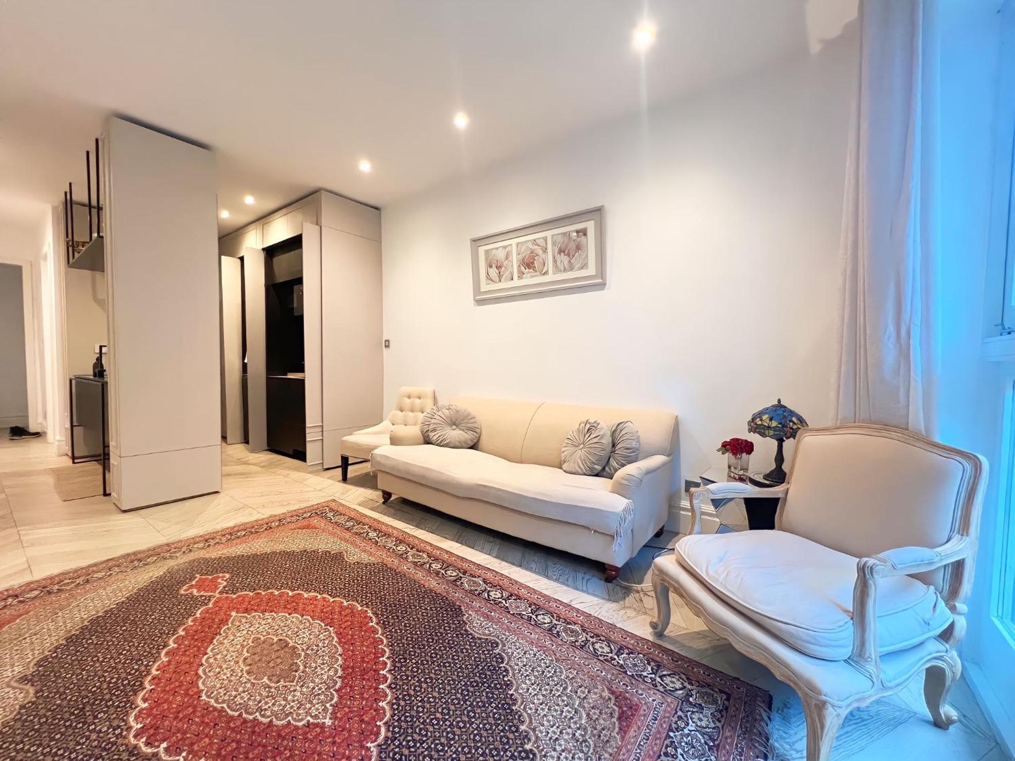 Kensington Luxury Residential Suites