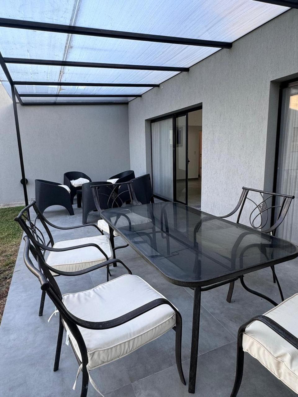 Moderna Casa en Costa Esmeralda
