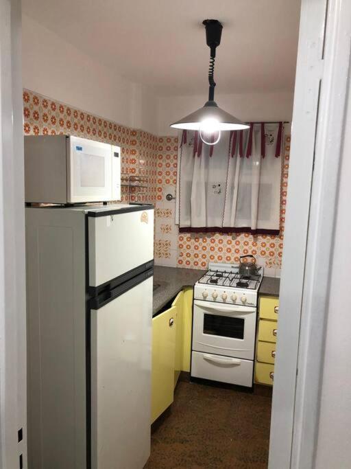 Ambiente céntrico con balcón