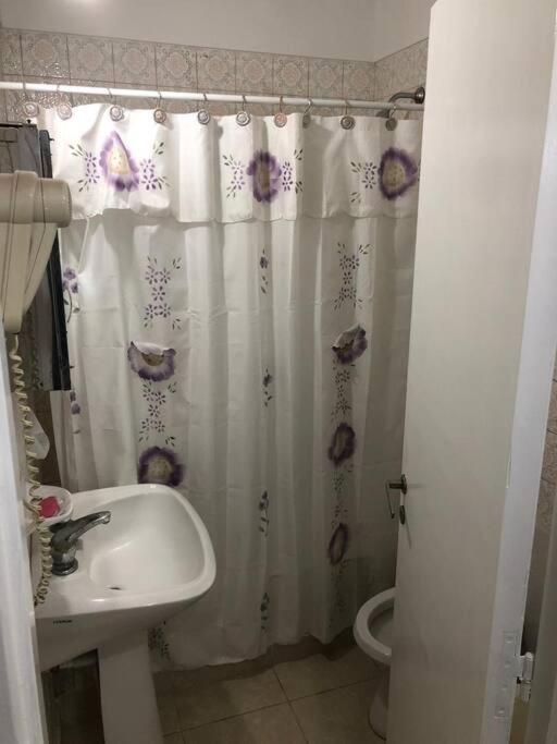 Ambiente céntrico con balcón