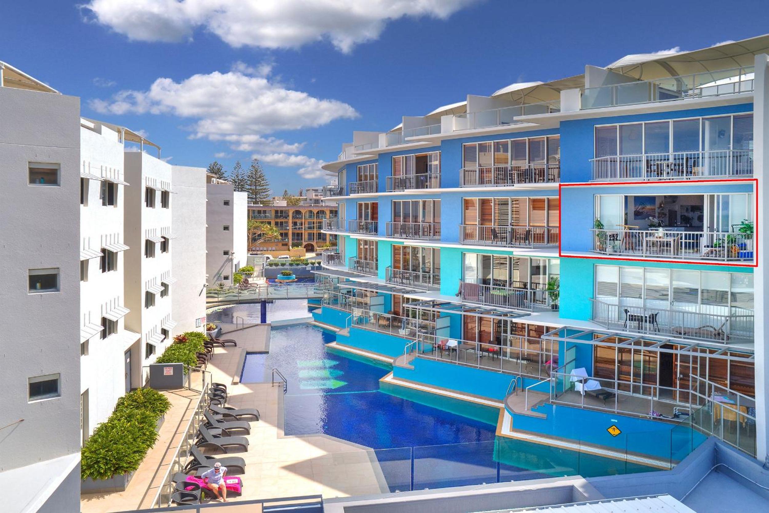 Absolute Beachfront Rolling Surf Resort