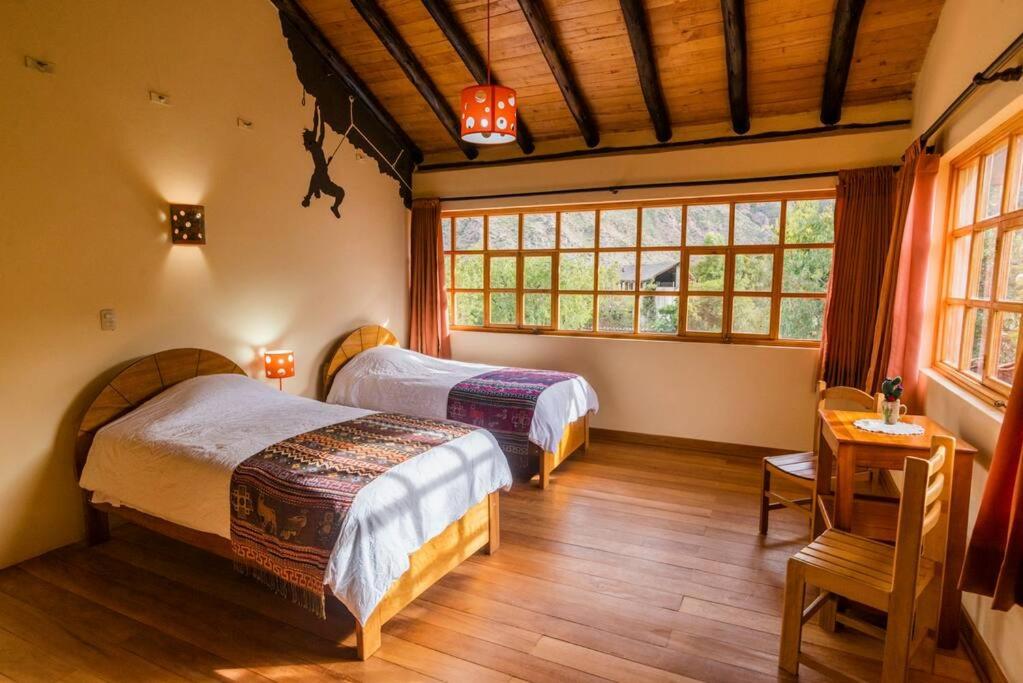 Spacious entire house with awesome mountain views view 5