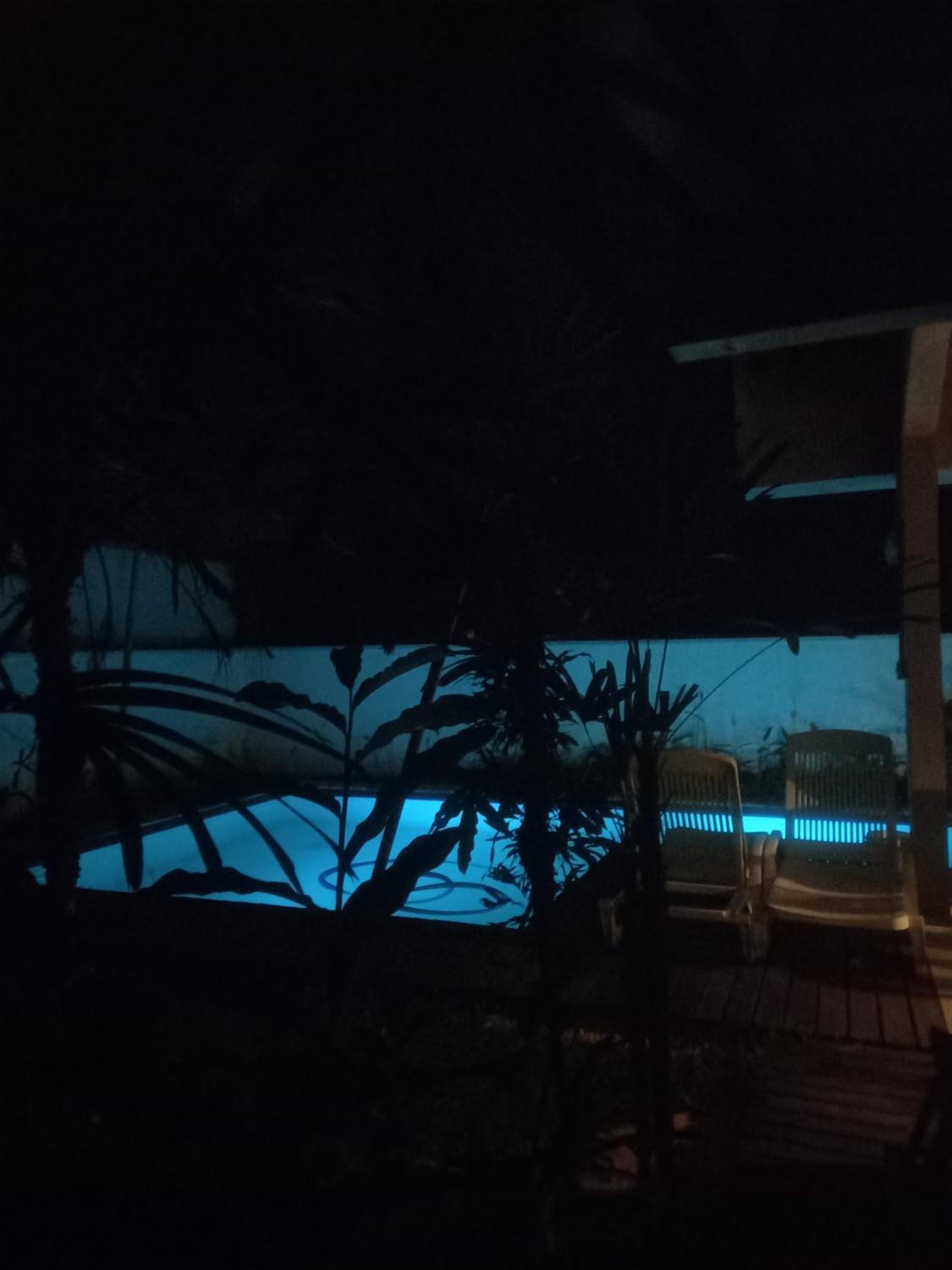 Suíte no Condomínio Itamambuca - Muito Perto da Praia !!!
