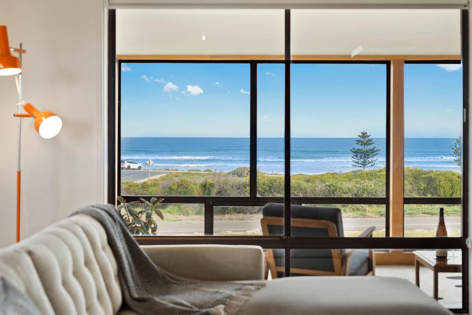 Ocean Oasis - Panoramic Sea Views - BYO Linen