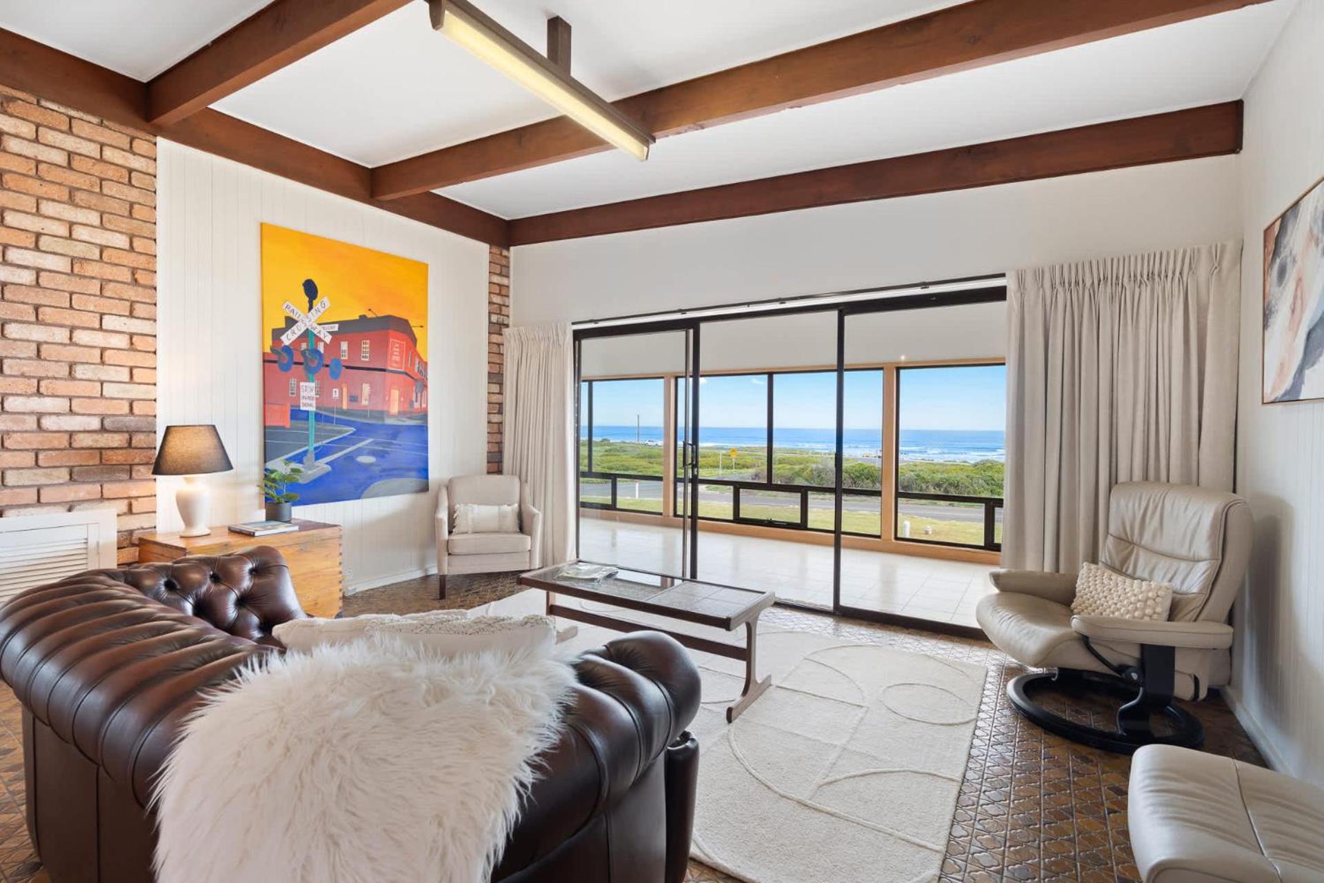 Ocean Oasis - Panoramic Sea Views - BYO Linen