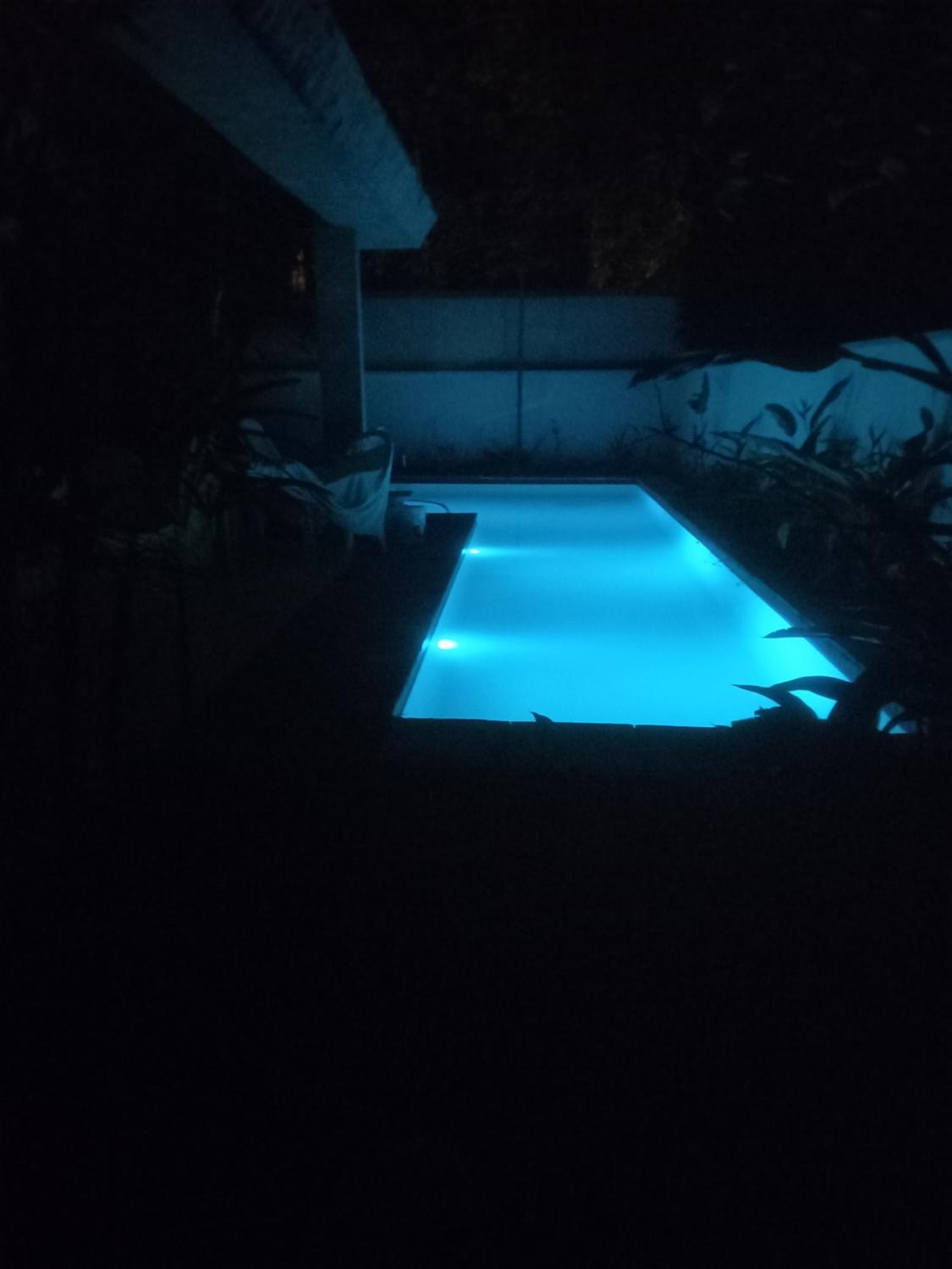 Suíte no Condomínio Itamambuca - Muito Perto da Praia !!!
