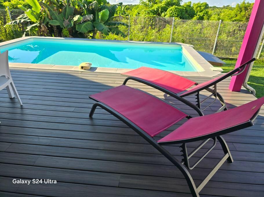 Secret Bungalow 3 étoiles - Piscine privée & plage à pied view 2