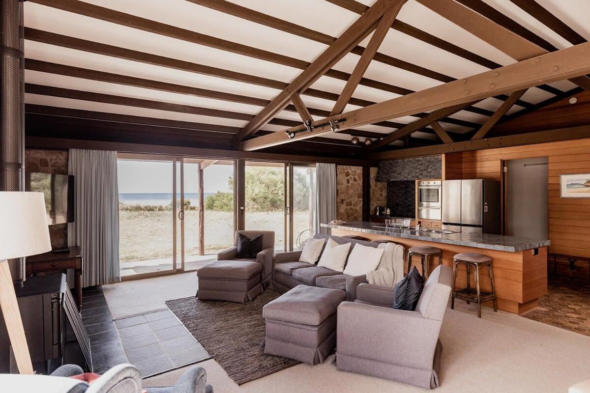 Waterfront Boltons Beach Cottages