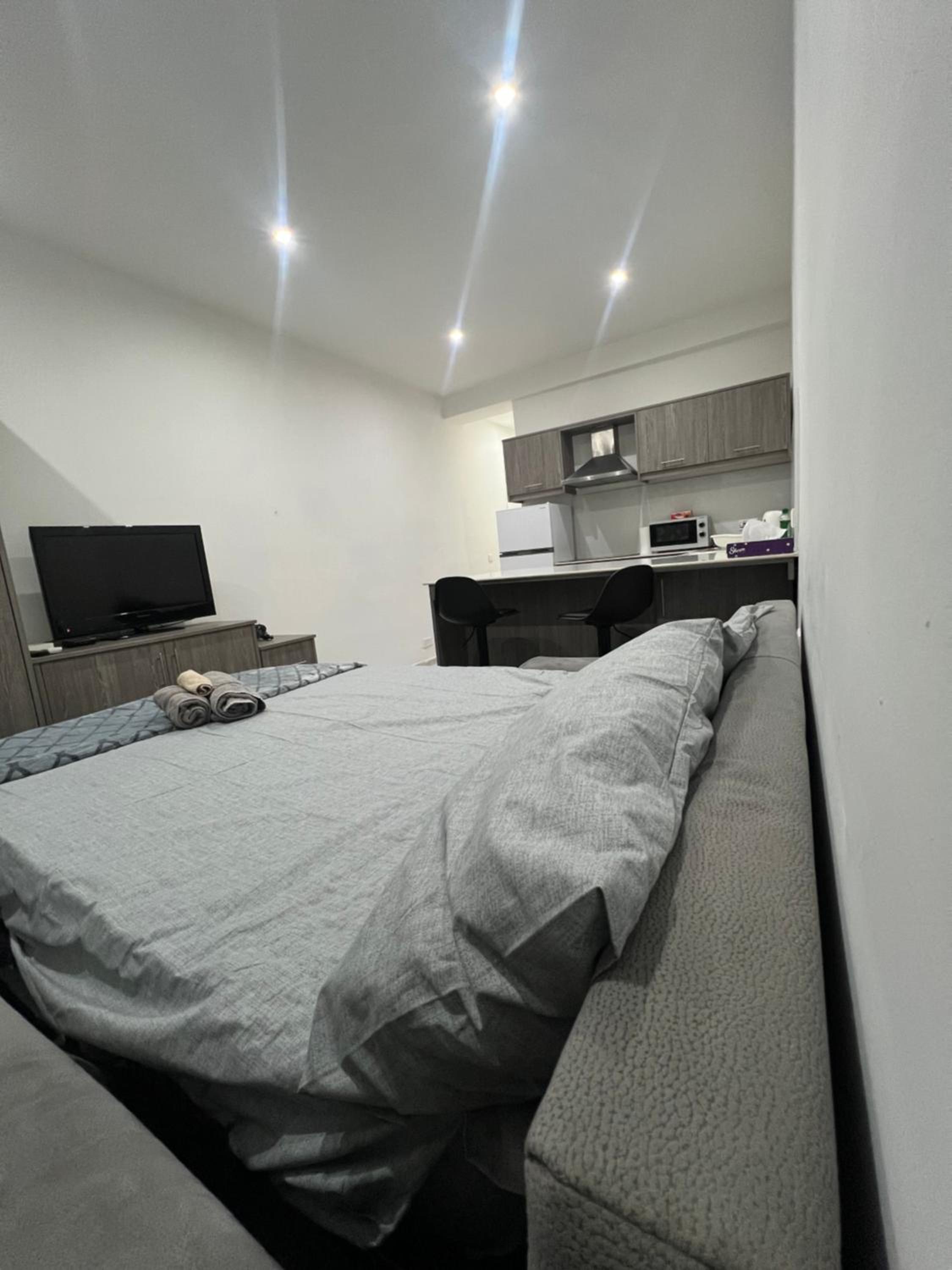 Practical and Versatile Studio in Msida, Perfect for Travelers view 5