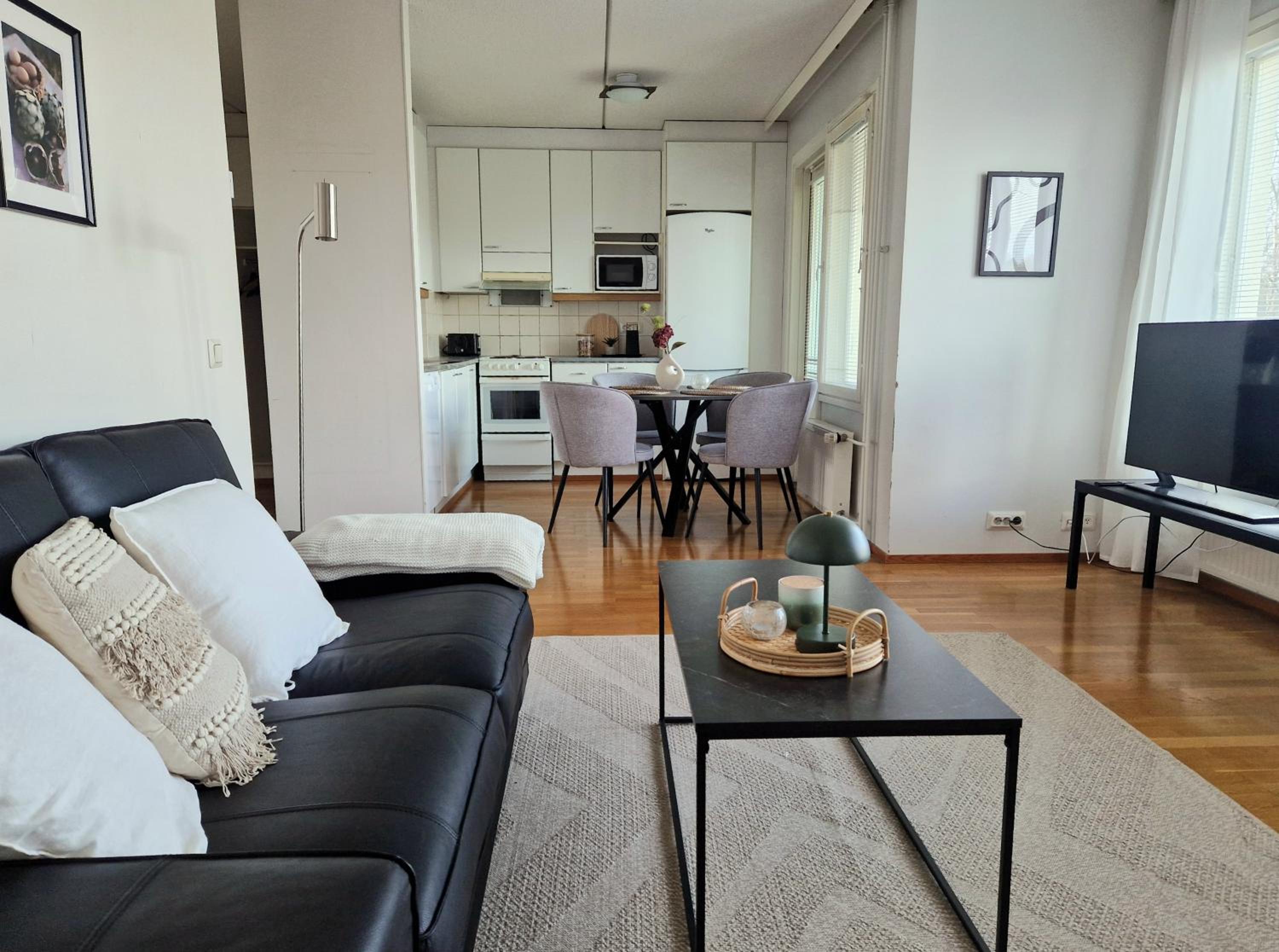 Hima Apartment with Sauna & Private parking