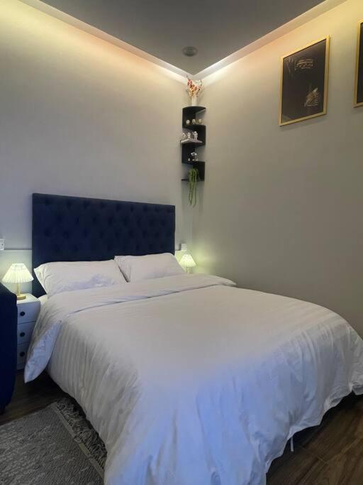 Elegant studio self catering private entrance