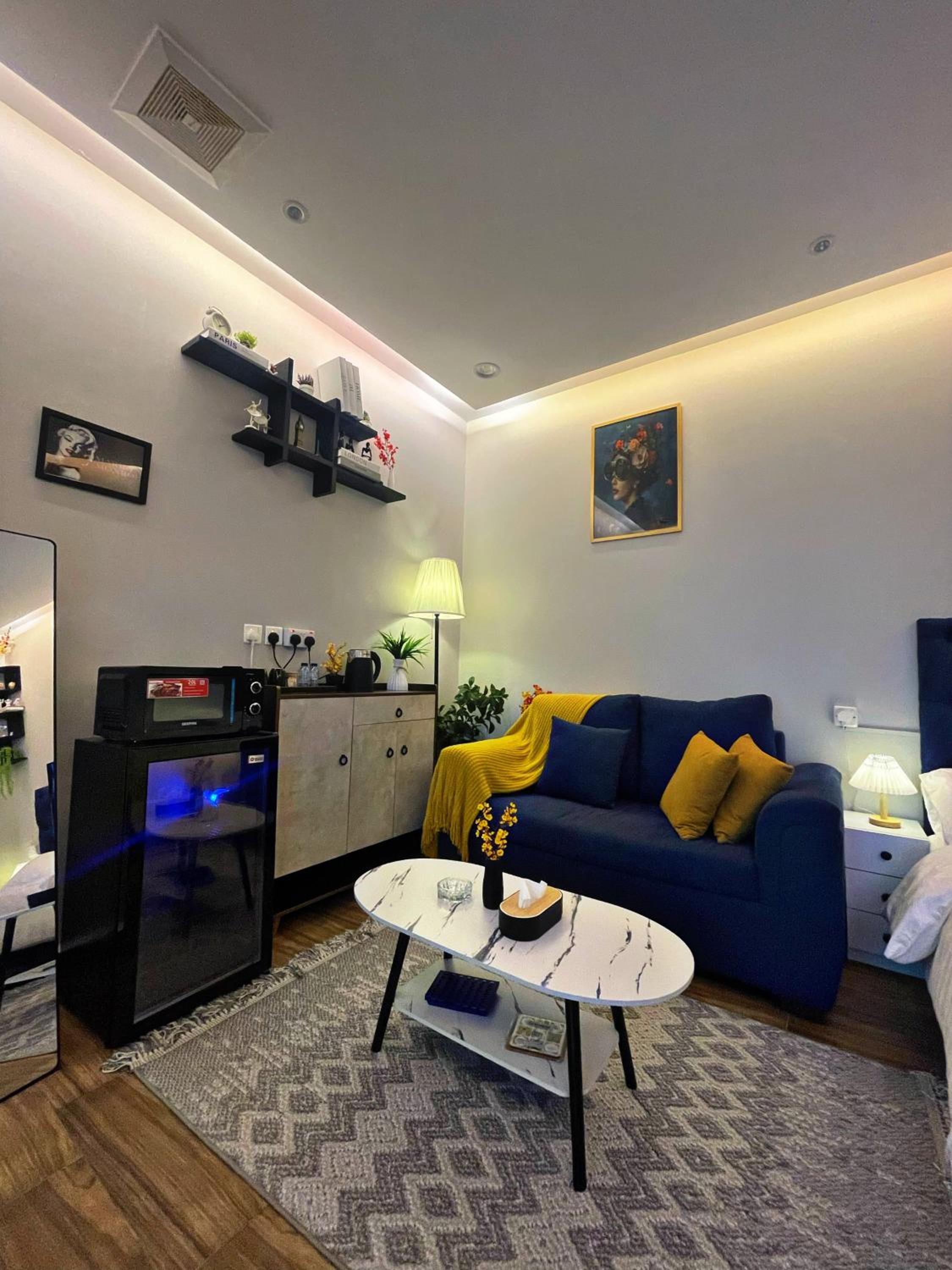Elegant studio self catering private entrance