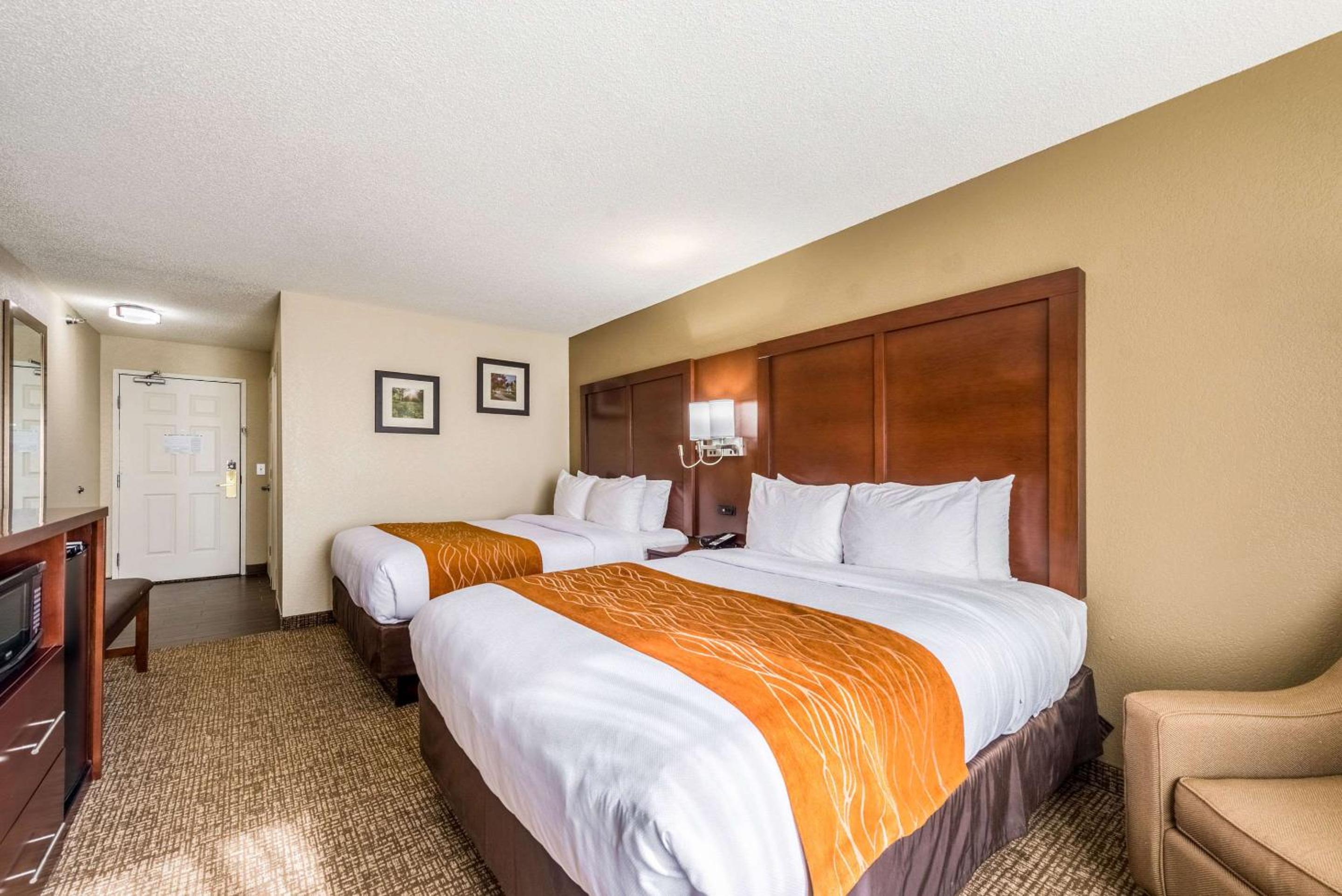 Comfort Inn & Suites Dayton North