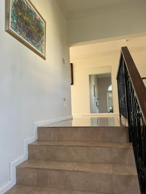 Jacks Hill Villa - Kingston