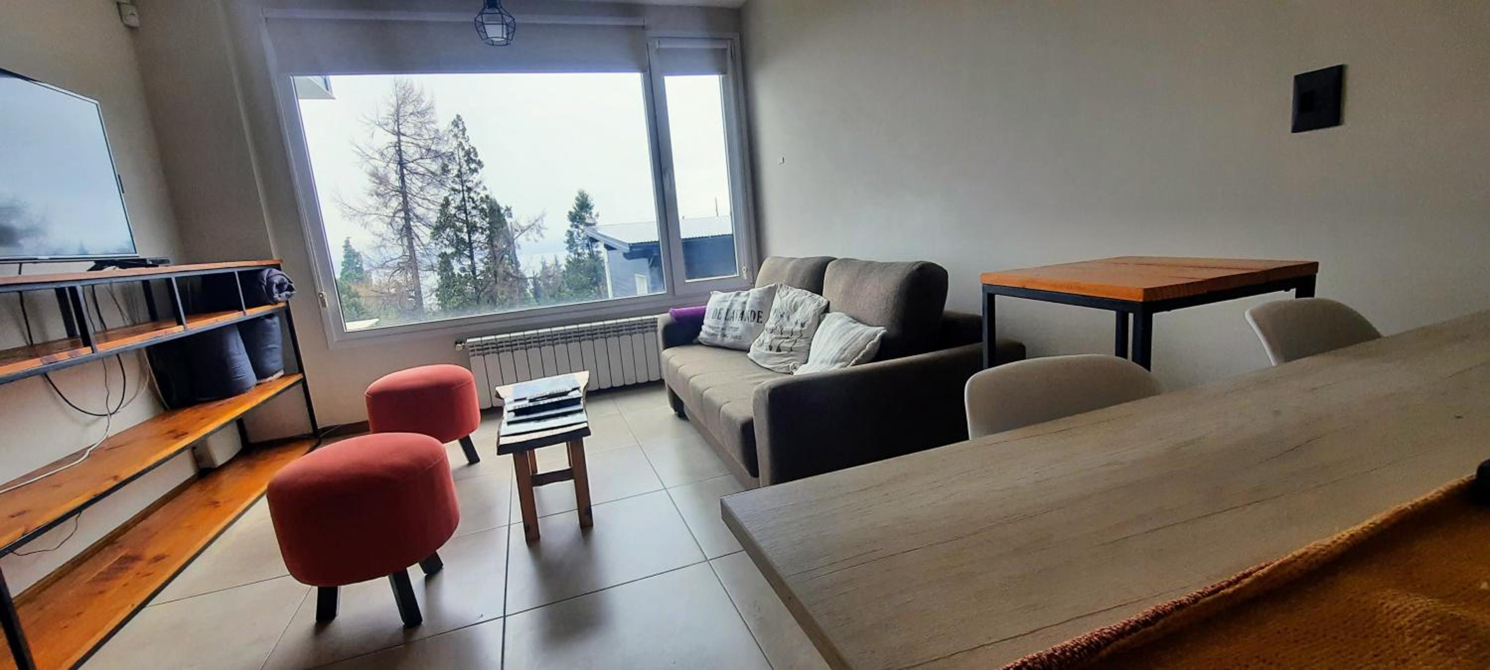 Departamento con vista al lago