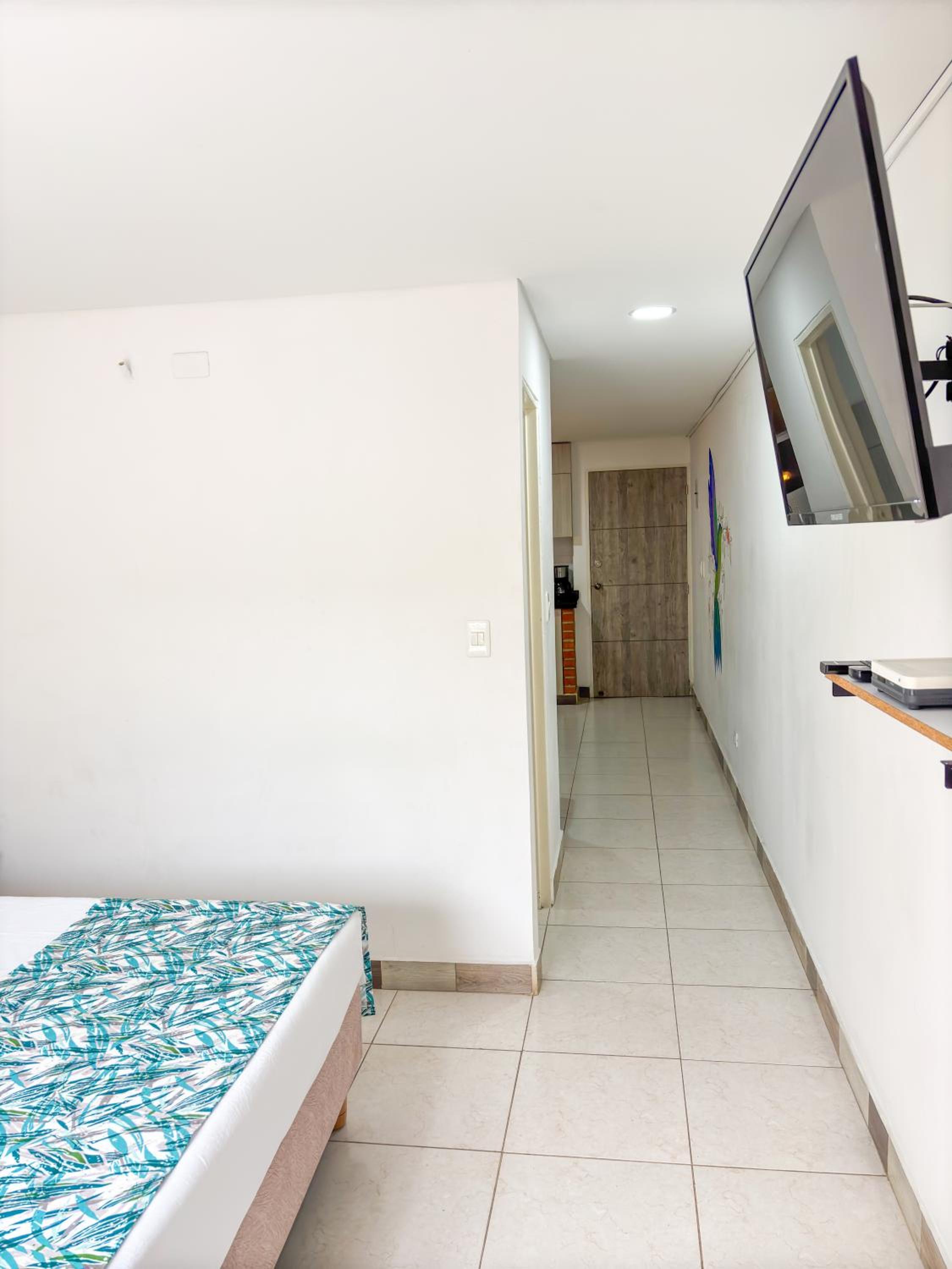 COLIBRI Gorgeous new flat with balcony and terrace
