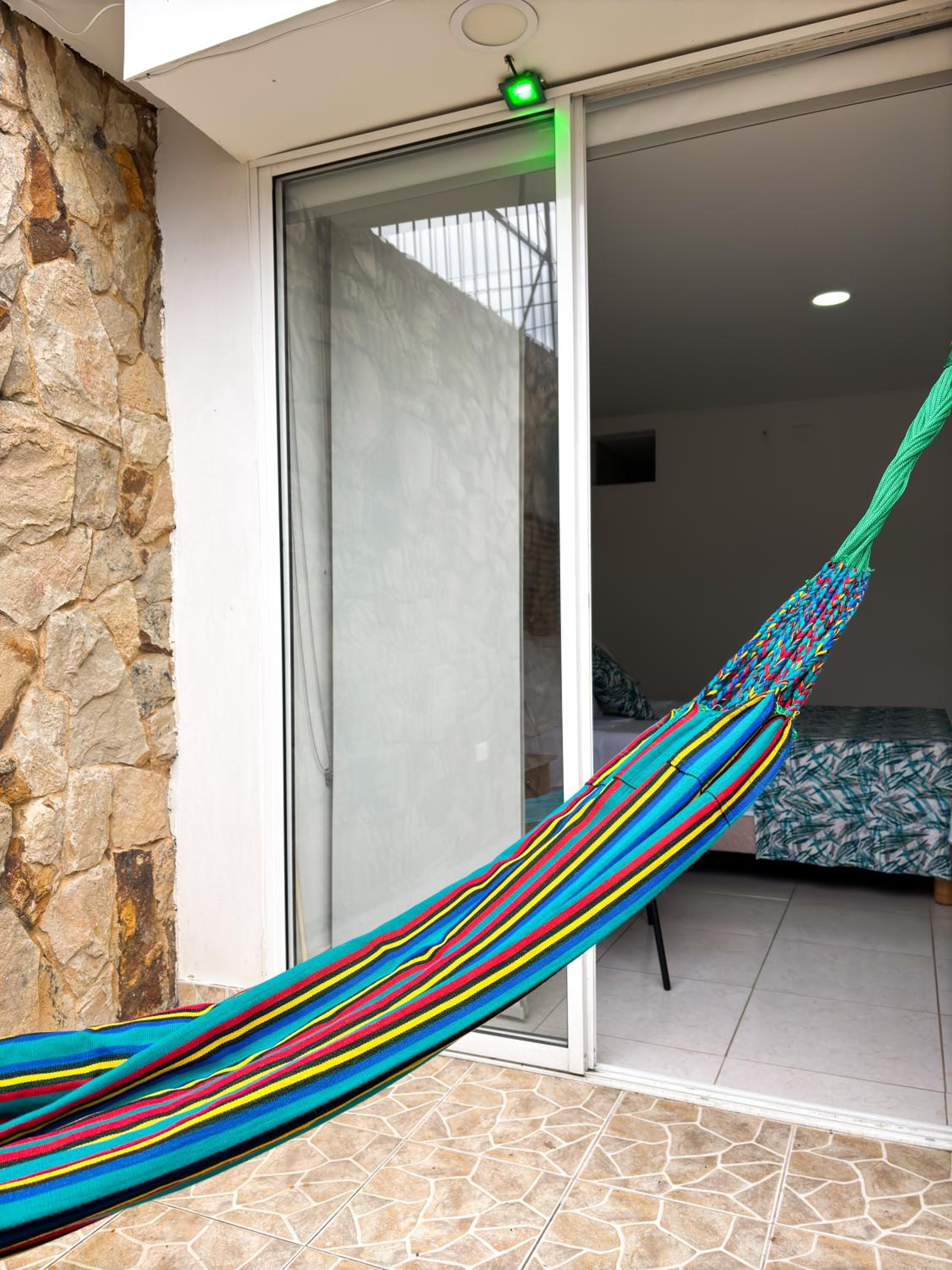 COLIBRI Gorgeous new flat with balcony and terrace