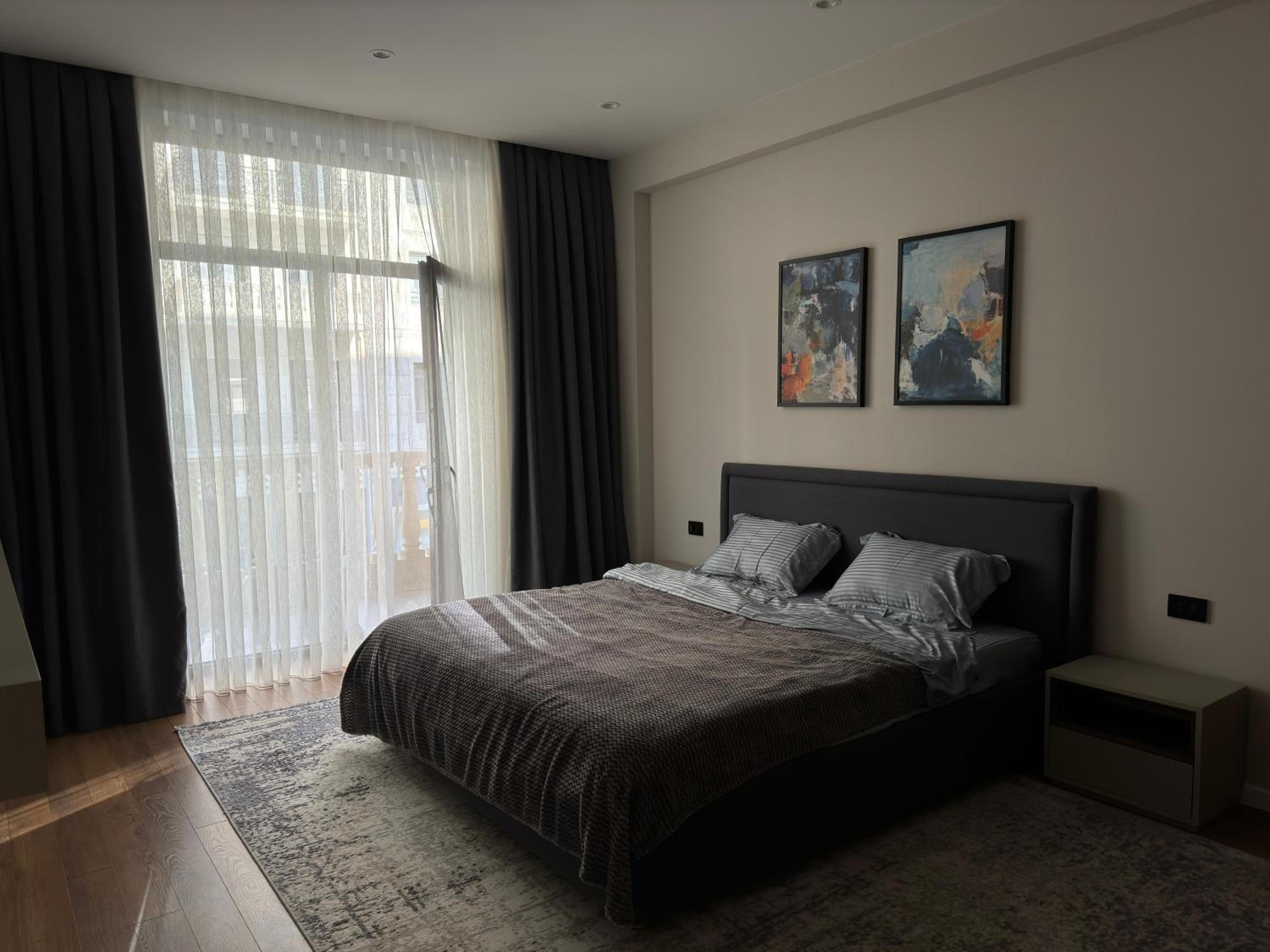Majestic Residence Baku, White City
