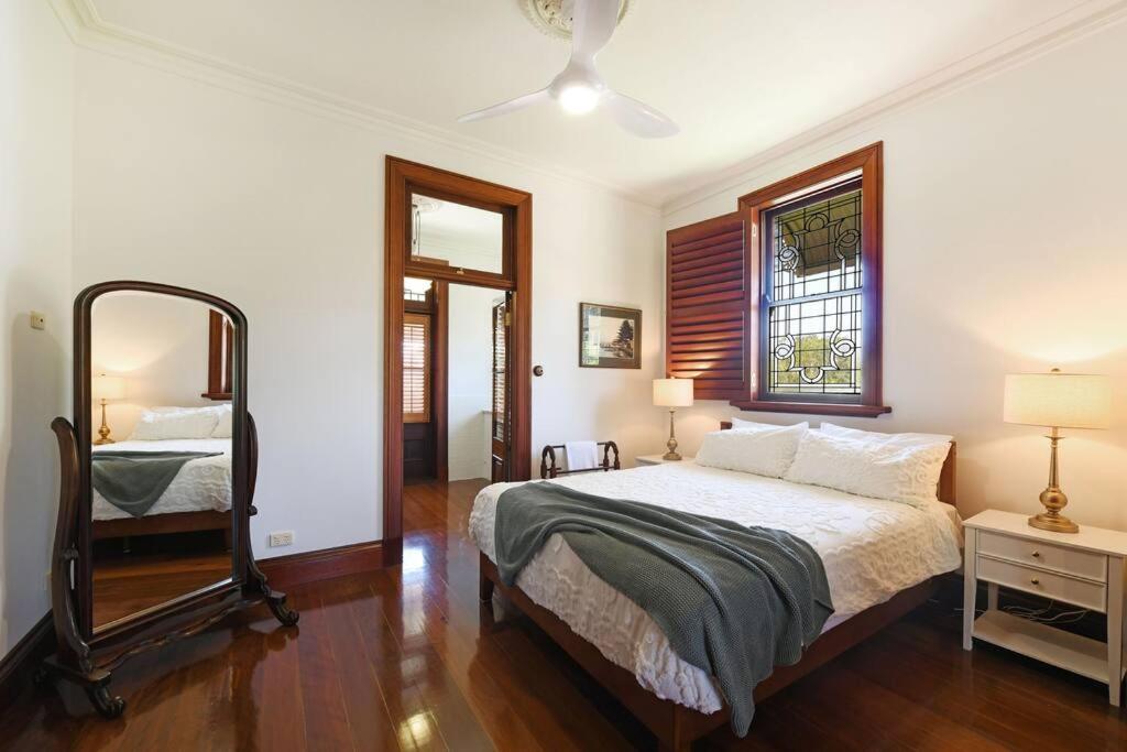 Currawong House