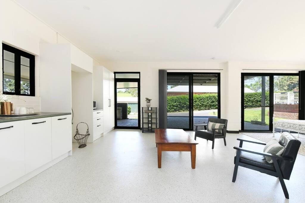 Currawong House