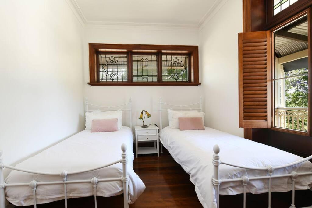 Currawong House