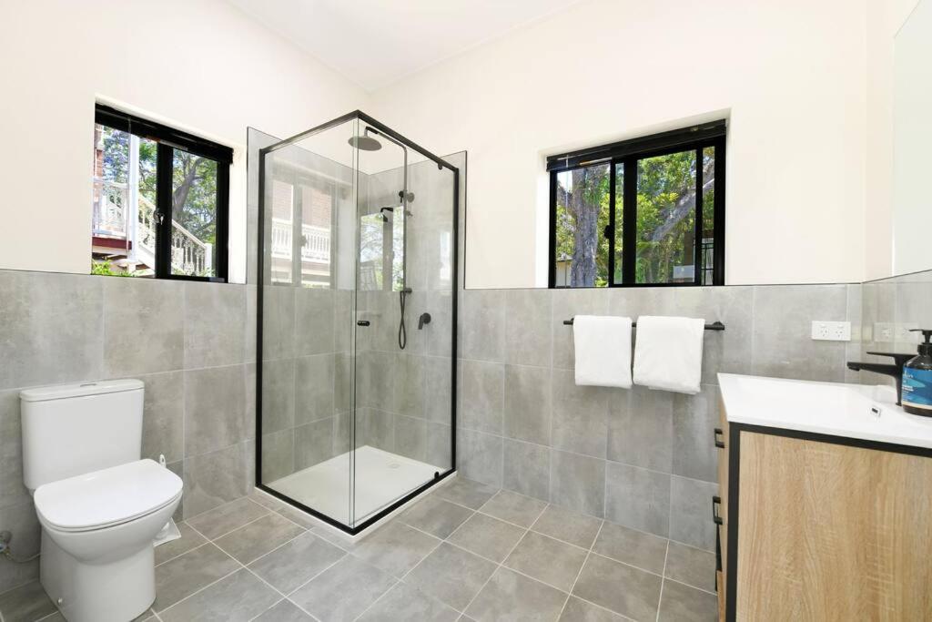 Currawong House