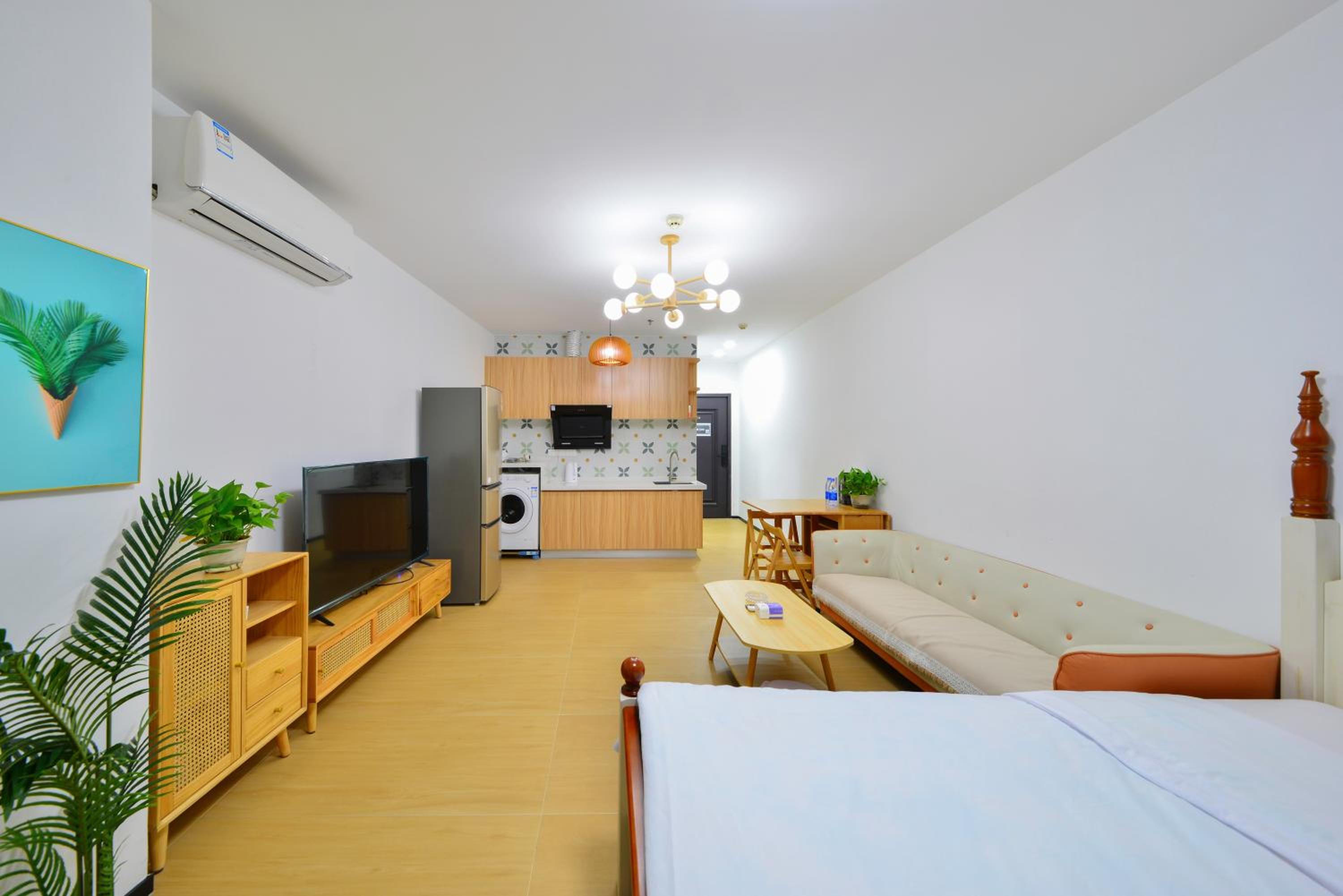 House of Great White Apartment