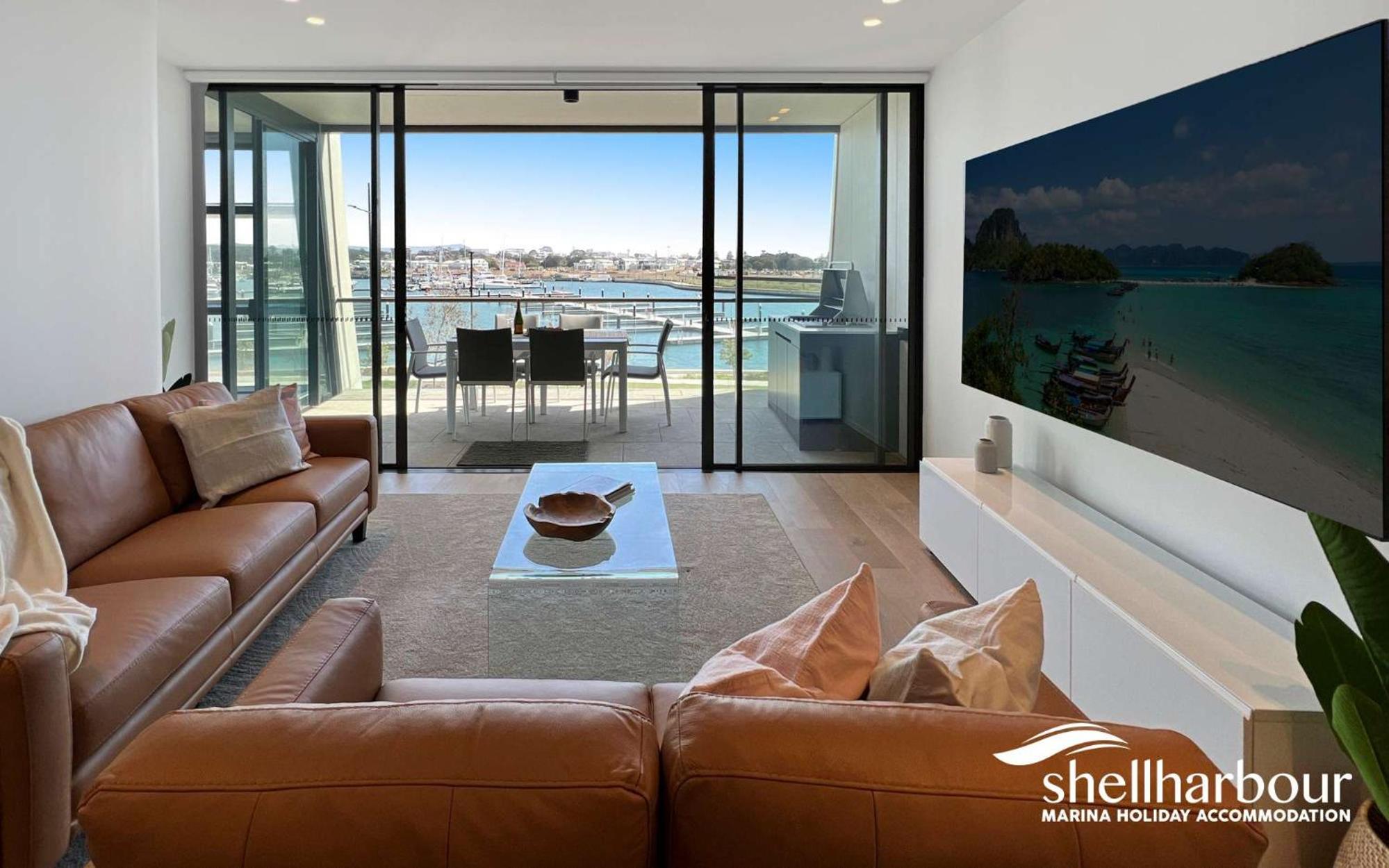 Marina Vista - Waterfront Apartment
