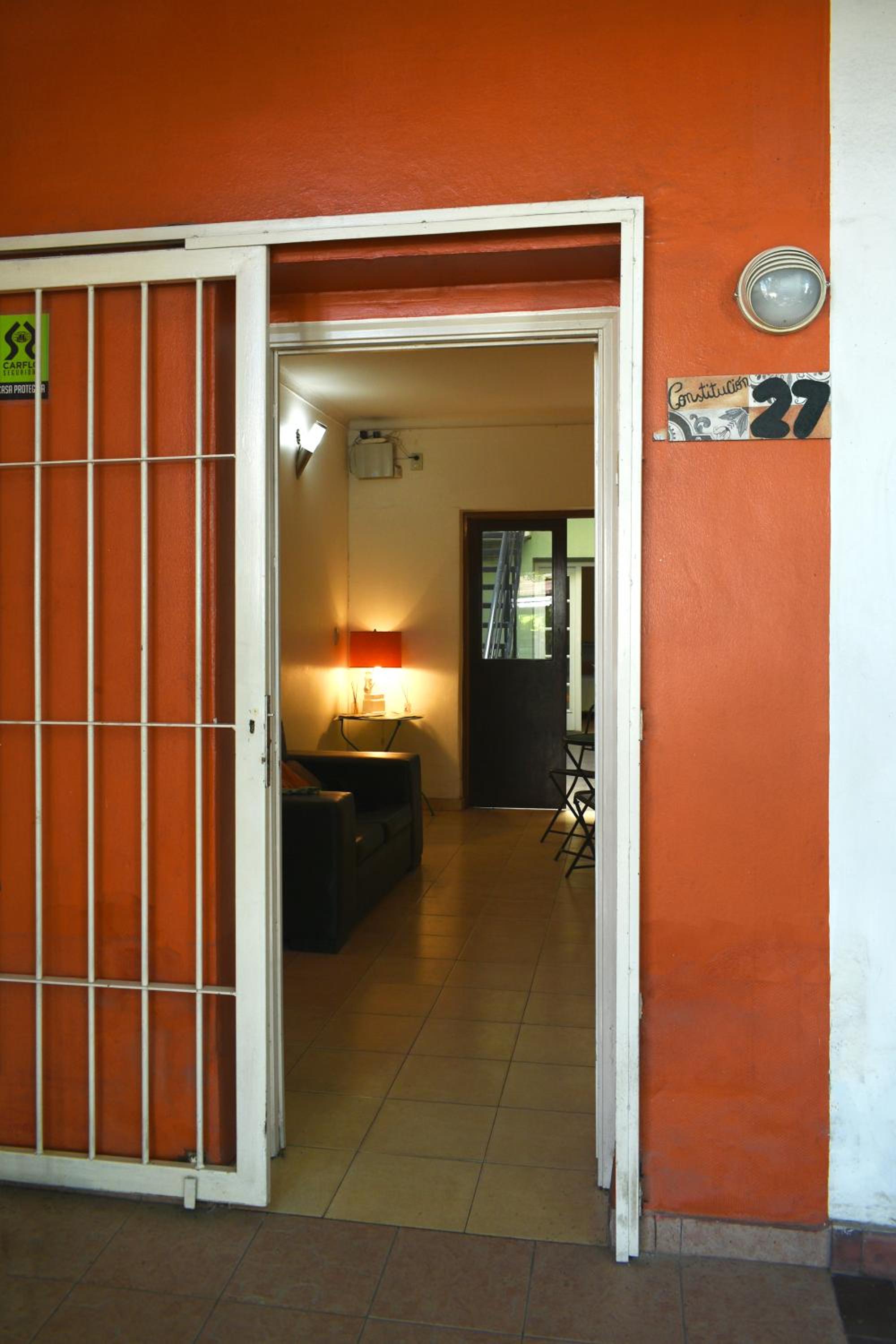 Constitución 27 Apartments. Close to everything.