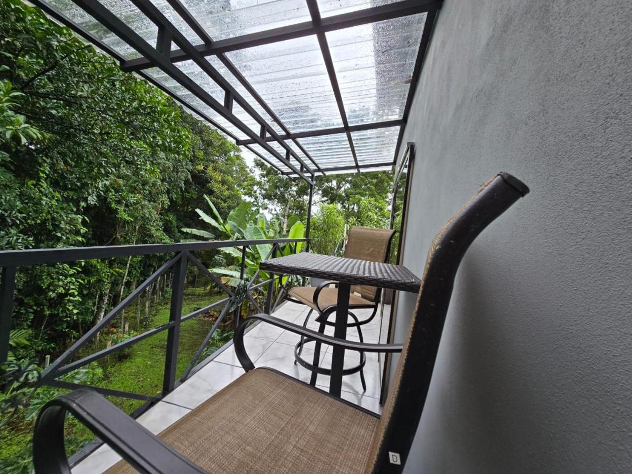 Happy Paradise Lodge