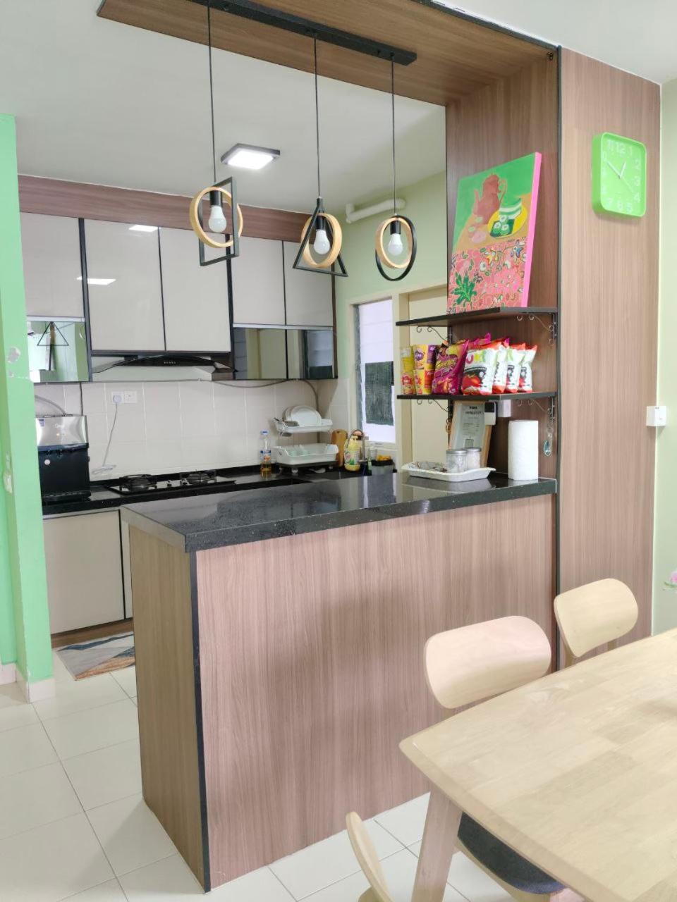 Nena Homestay Setia Alam, Air Conditioned, High Speed Internet photo 6
