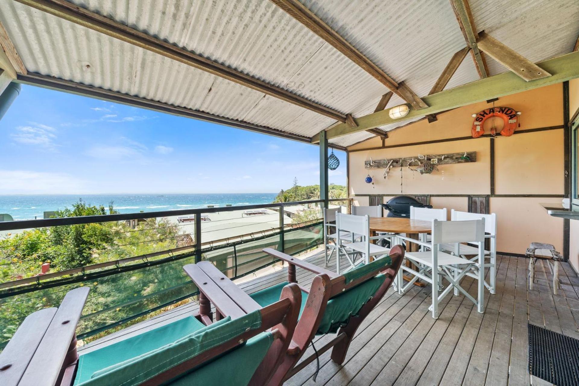 Claytons 7 by Discover Stradbroke