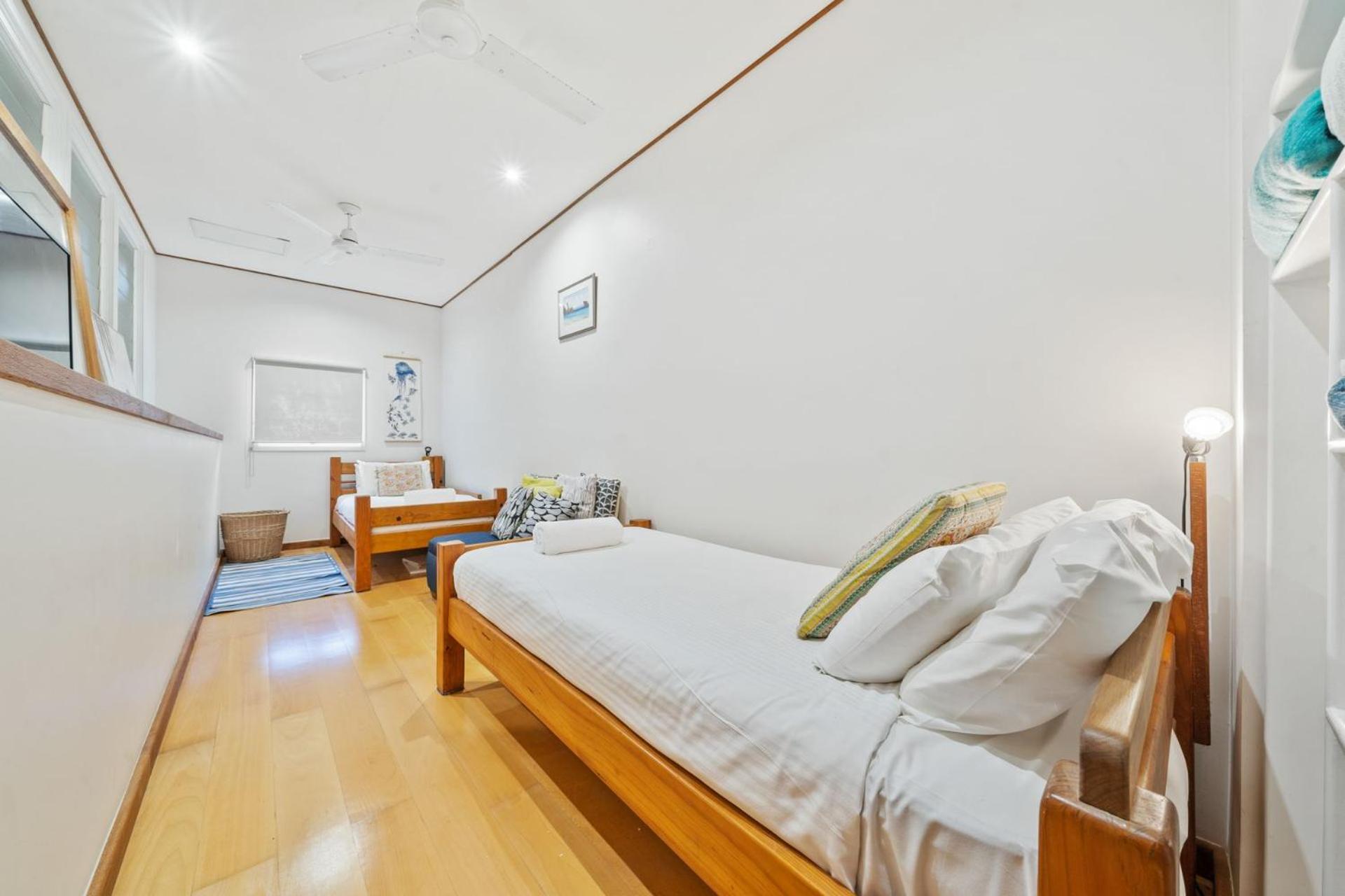 Claytons 7 by Discover Stradbroke