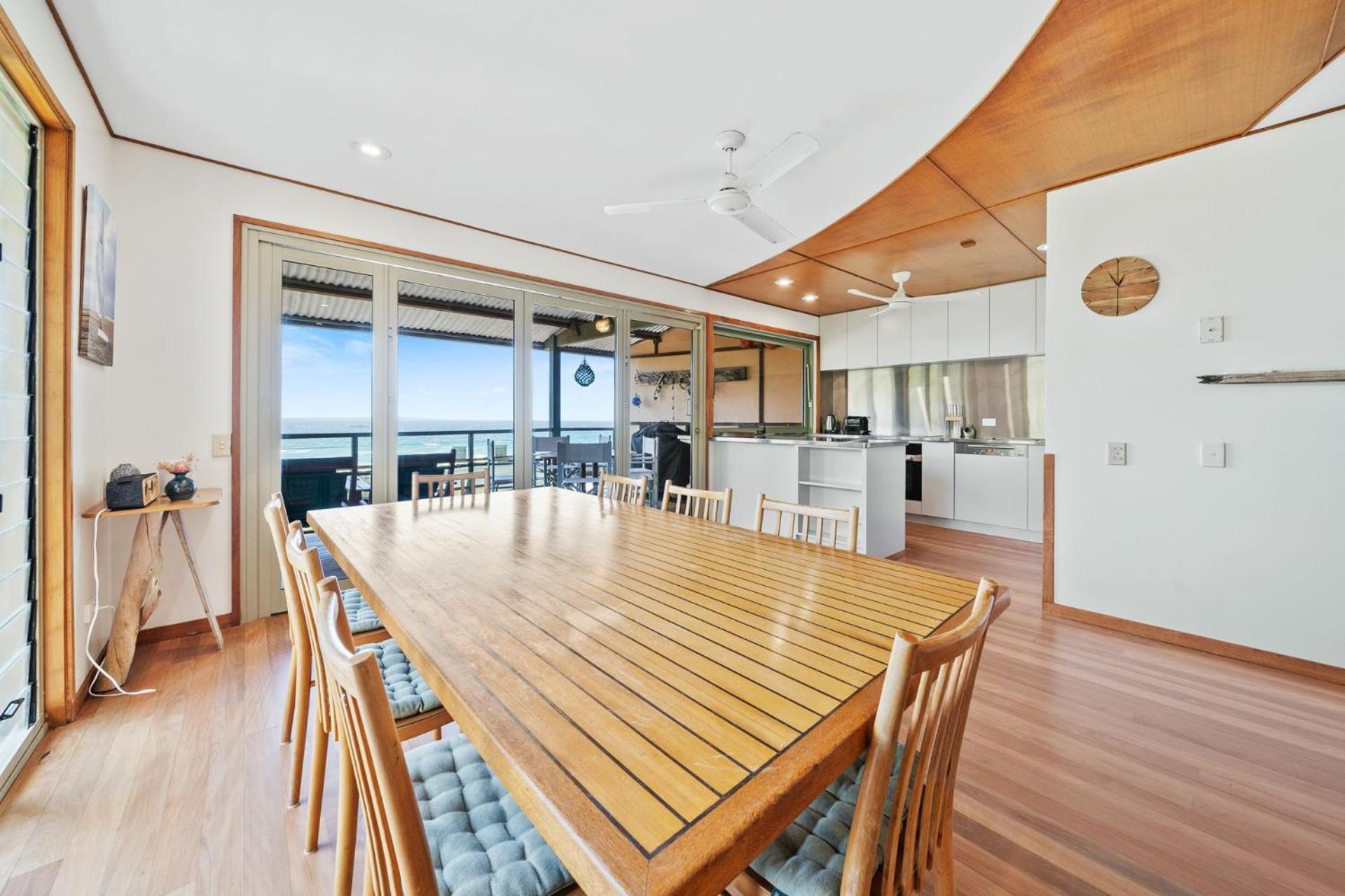 Claytons 7 by Discover Stradbroke
