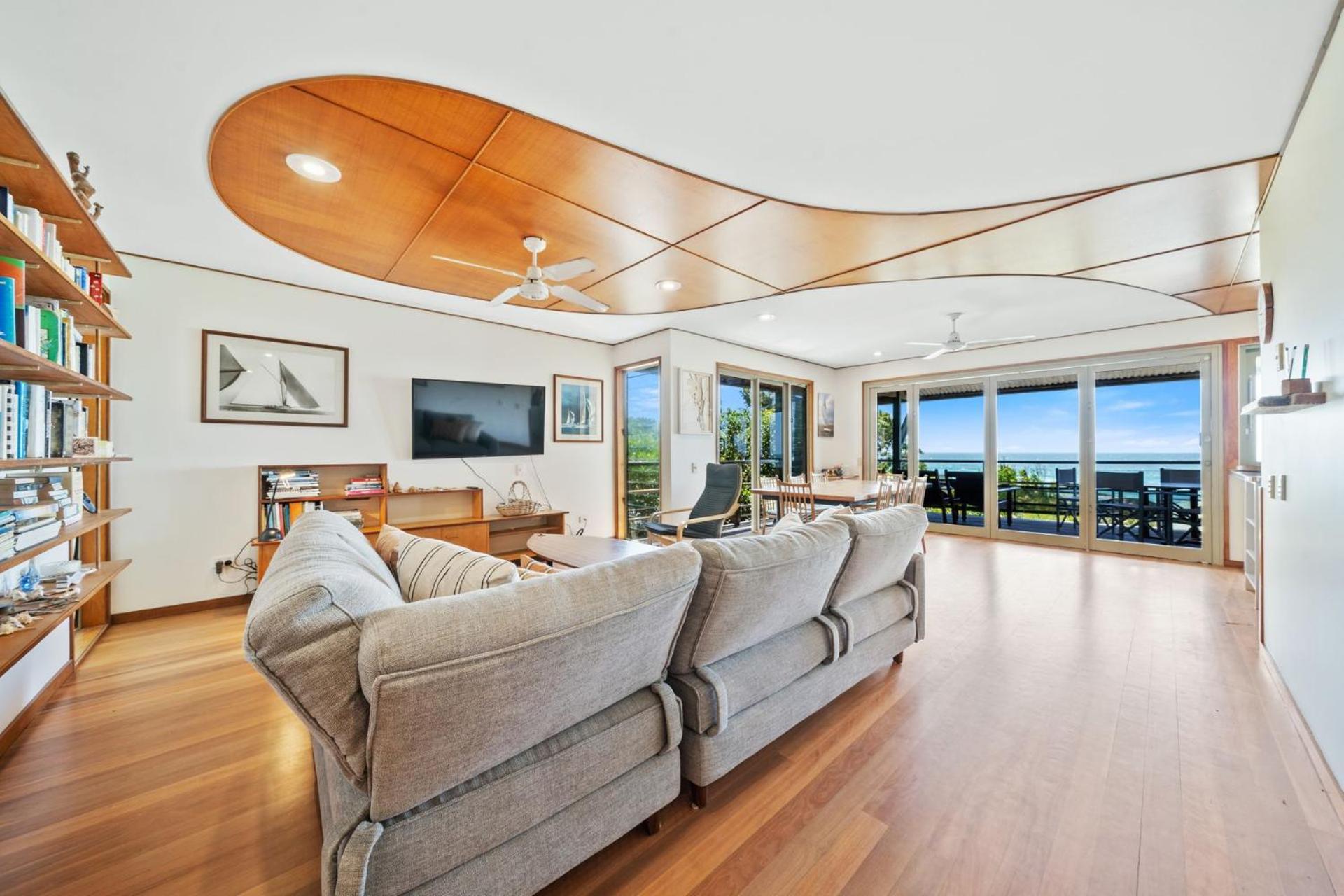 Claytons 7 by Discover Stradbroke