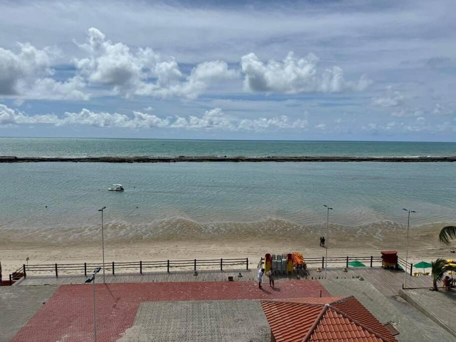 Cobertura beira mar piscina privativa, 5 quartos, ar condicionado, até 14 pessoas!