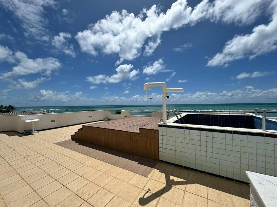 Cobertura beira mar piscina privativa, 5 quartos, ar condicionado, até 14 pessoas!