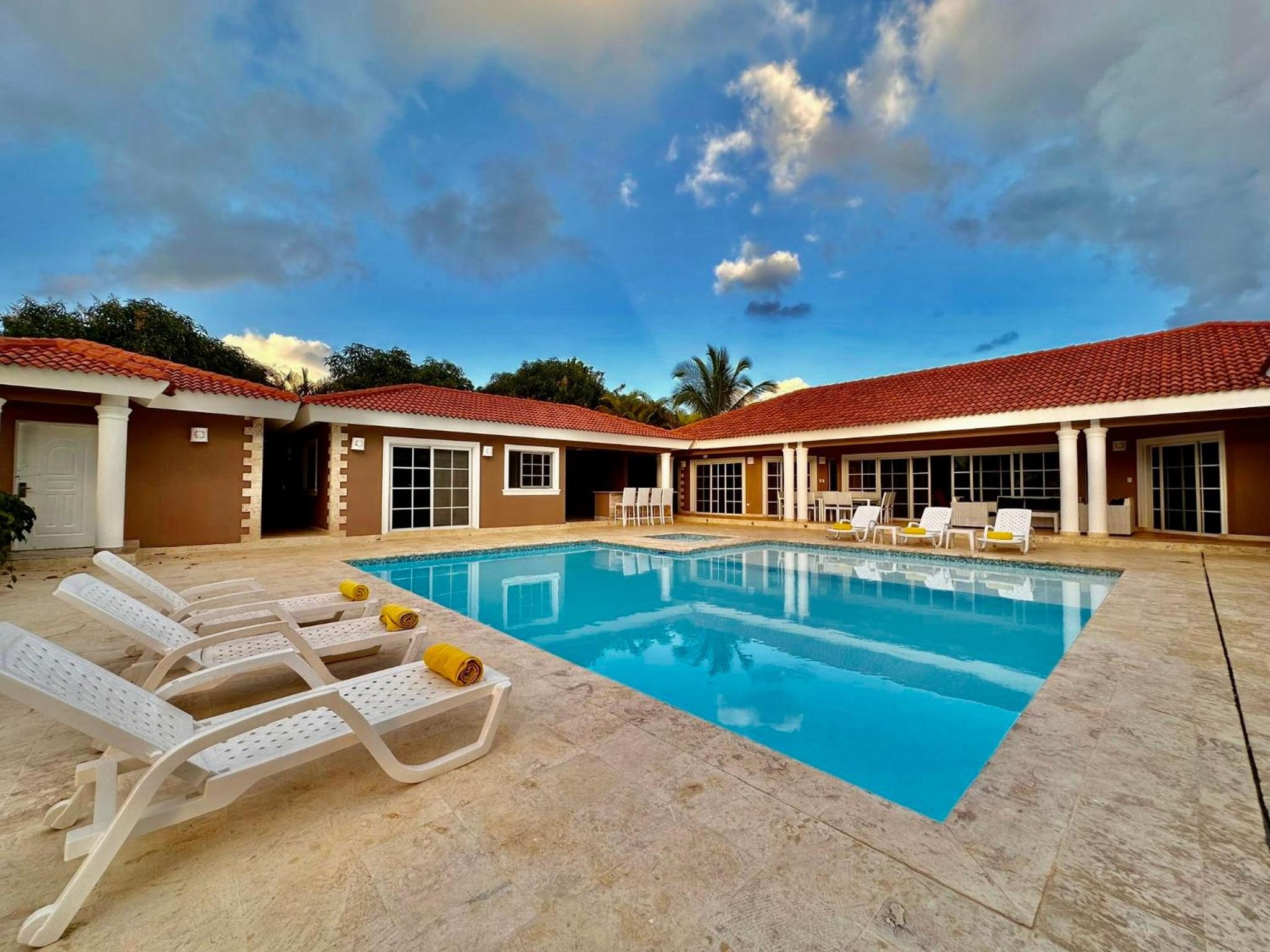 Tropical Casa Linda