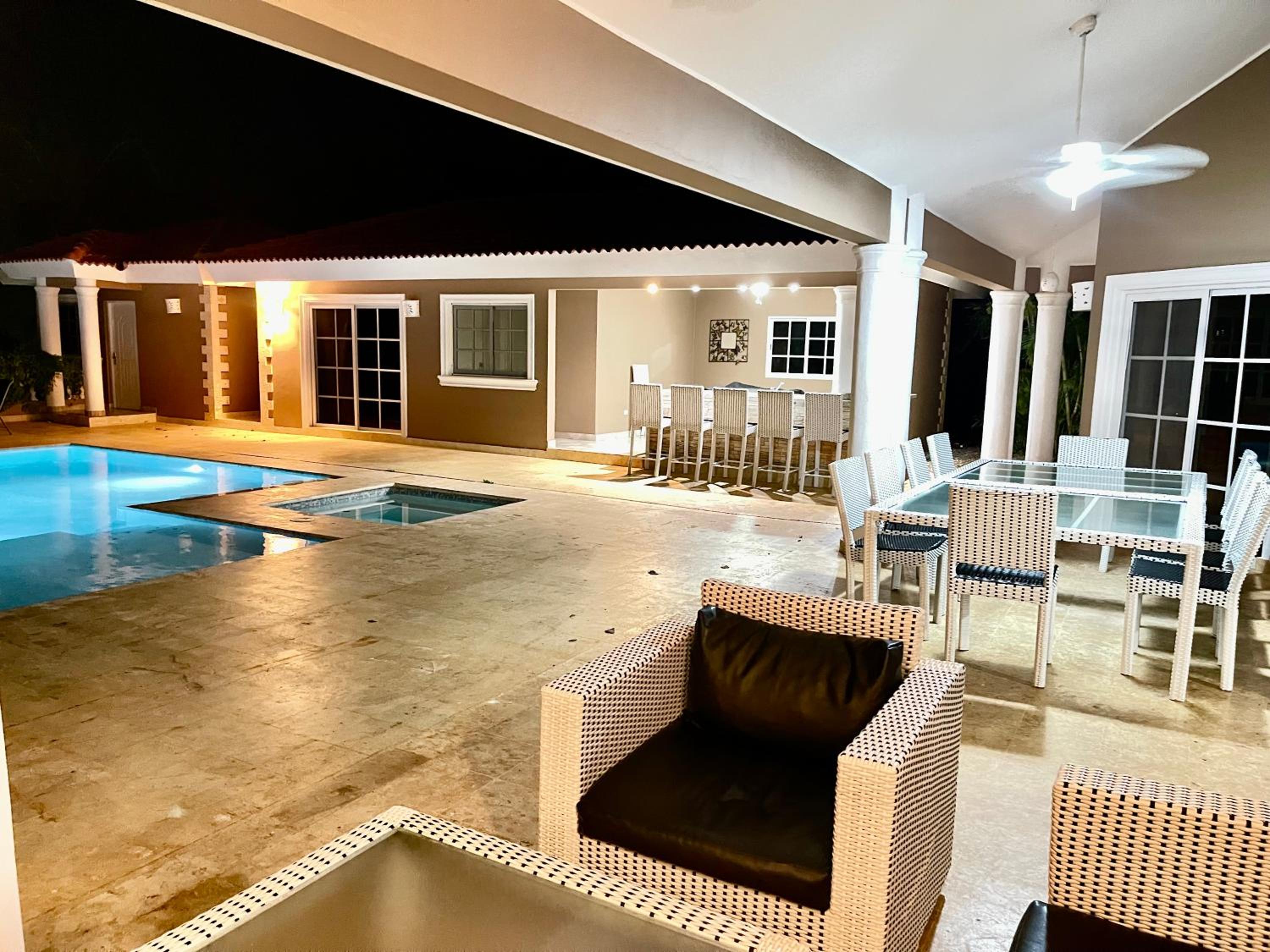 Tropical Casa Linda